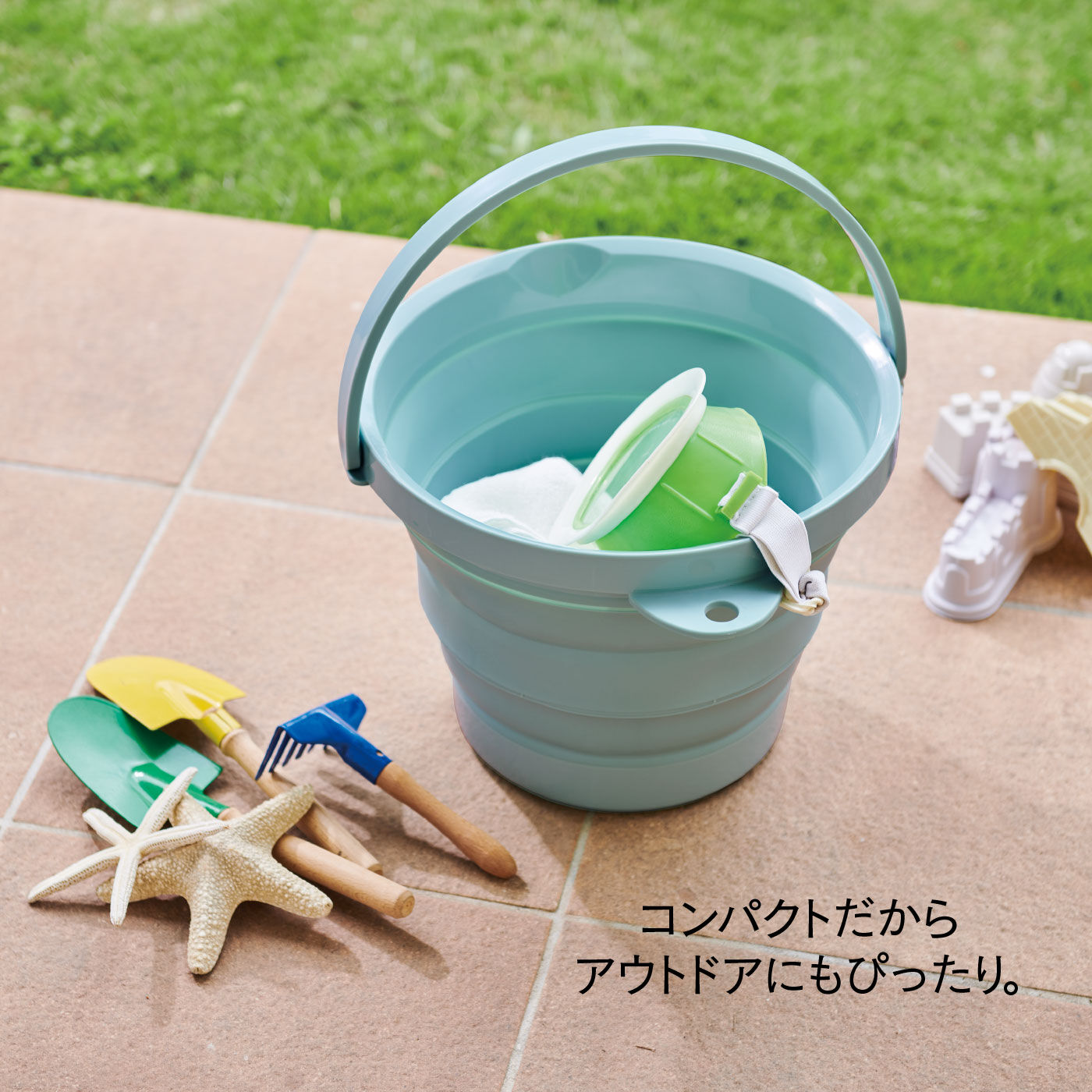 FELISSIMO PARTNERS|折りたためるやわらか素材のソフトバケツ〈８Ｌ〉