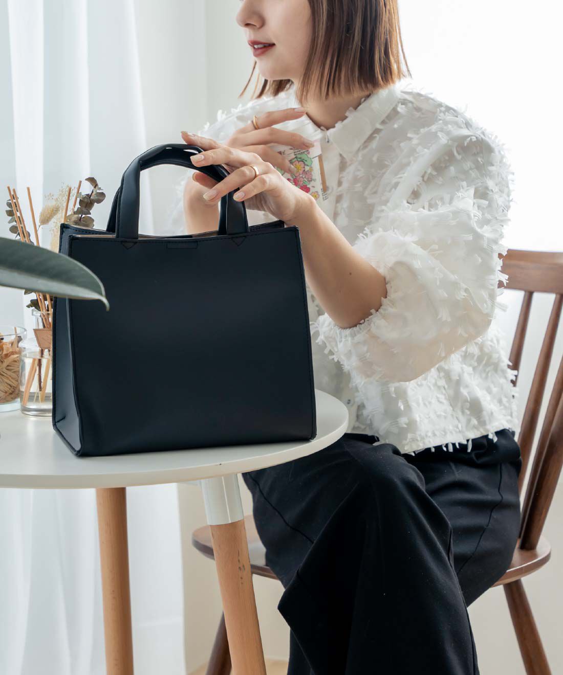 FELISSIMO PARTNERS|Ｒｅｎａｍｅ　まちが広くて使いやすい　スクエアミニトートバッグ
