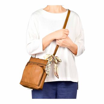FELISSIMO PARTNERS | ペットボトルが入る お財布 ショルダーバッグ