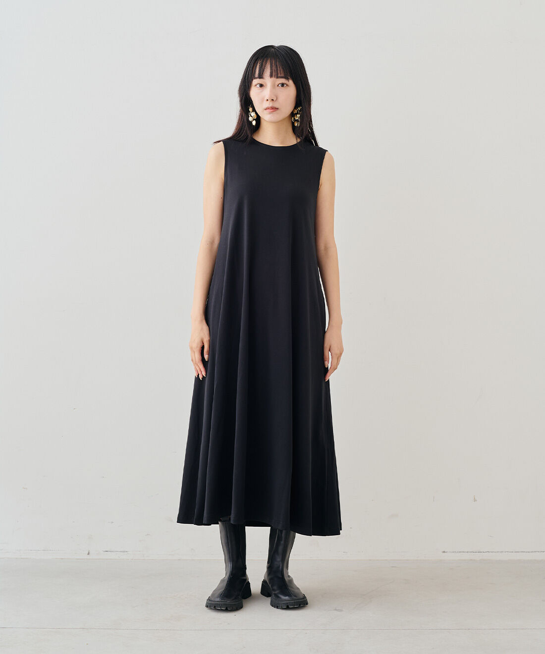 MEDE19F|チェックチュール オーバートップス〈ネイビー〉のコーディネート