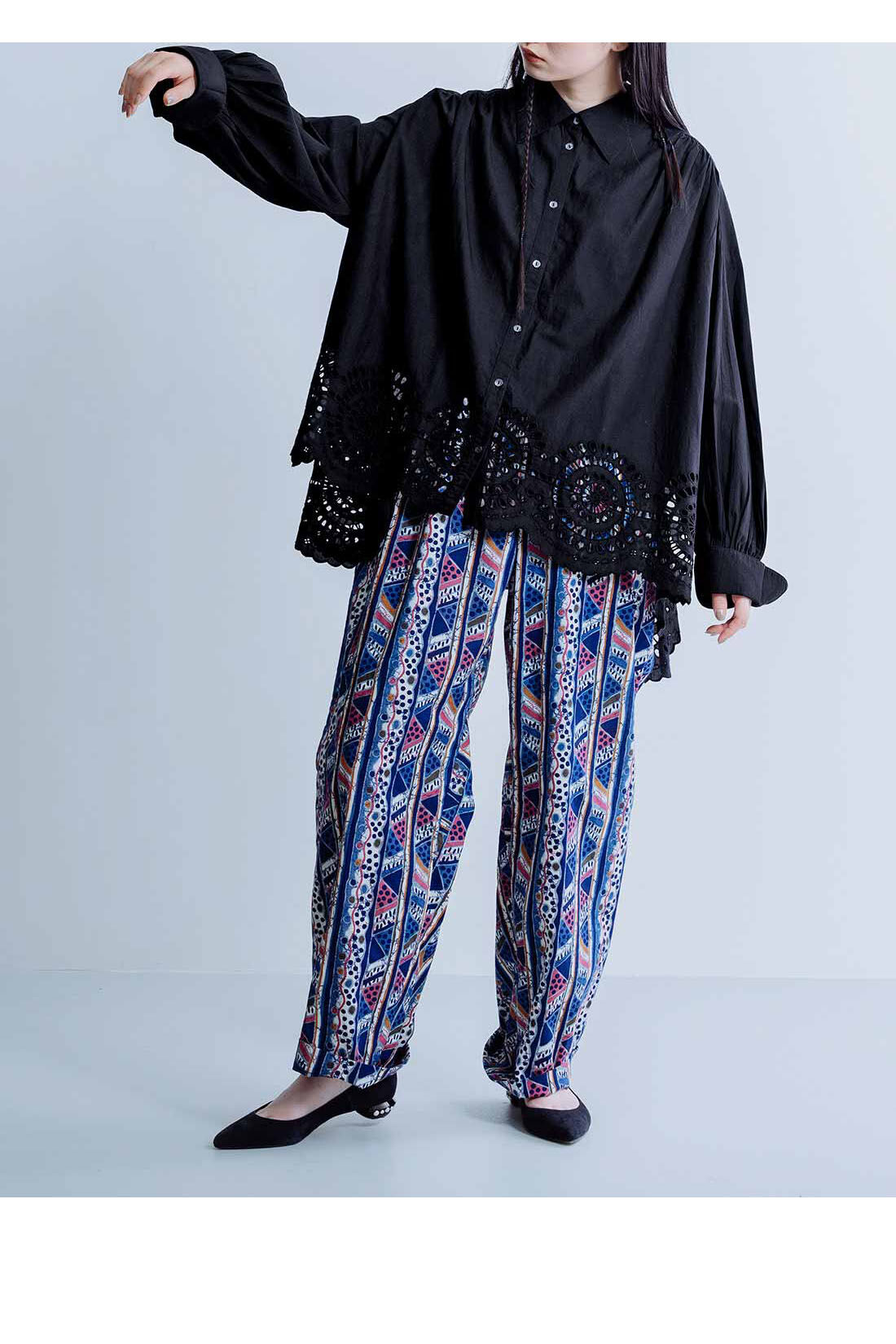 MEDE19F|MEDE19F　〈MADE IN INDIA COLLECTION〉シフリー刺しゅうコットンシャツ〈ブラック〉