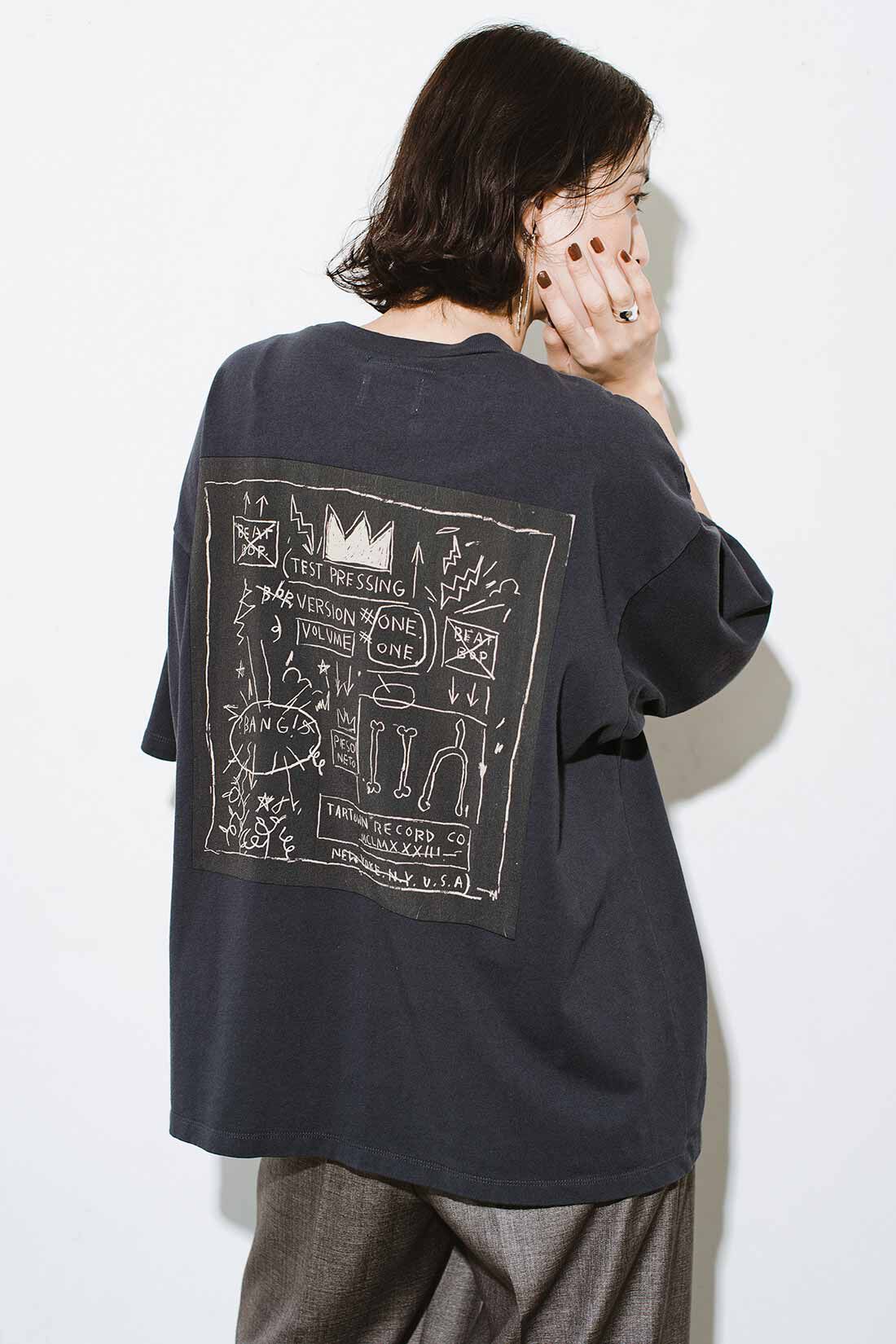 MEDE19F|MEDE19F　ART meets MEDE19F バックプリントＴシャツ〈Jean-Michel Basquiat〉