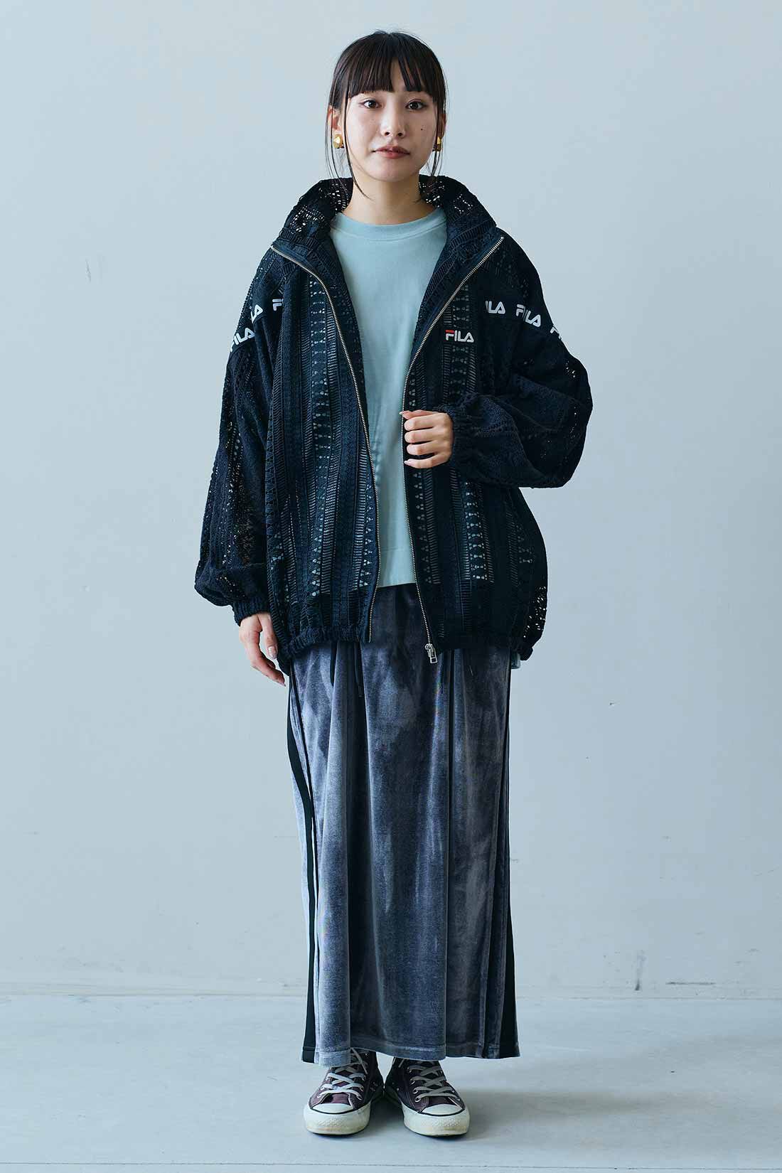 MEDE19F [メデ・ジュウキュウ]|MEDE19F　FILA for MEDE19F 大人も着られる レース素材のトラックブルゾン〈ブラック〉|モデル身長：158cm　着用サイズ：M