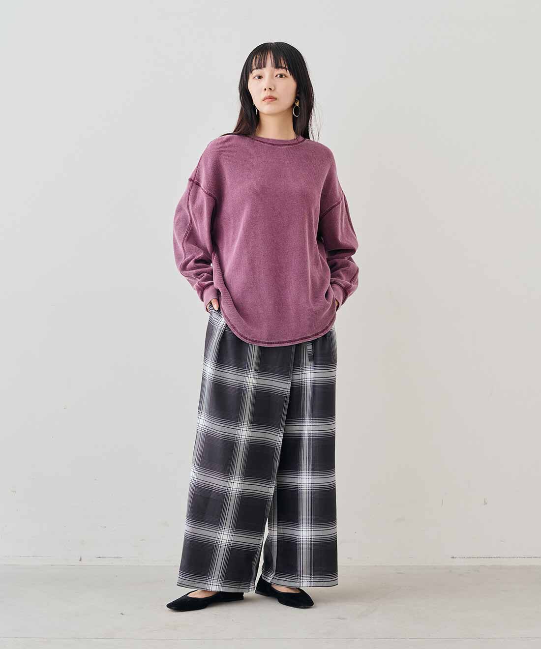 MEDE19F|MEDE19F　ケミカル加工をほどこしたワッフルトップスの会|モデル身長：163cm　着用サイズ：M