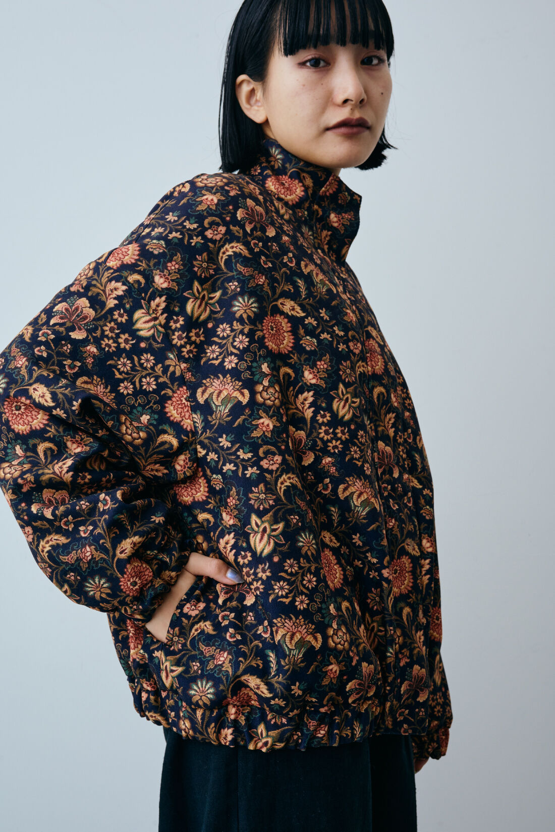 MEDE19F|MEDE19F　ミュルーズモダン〈「ミュルーズ染織美術館」アーカイブコレクション〉リバーシブル中わたブルゾン〈ブラック〉