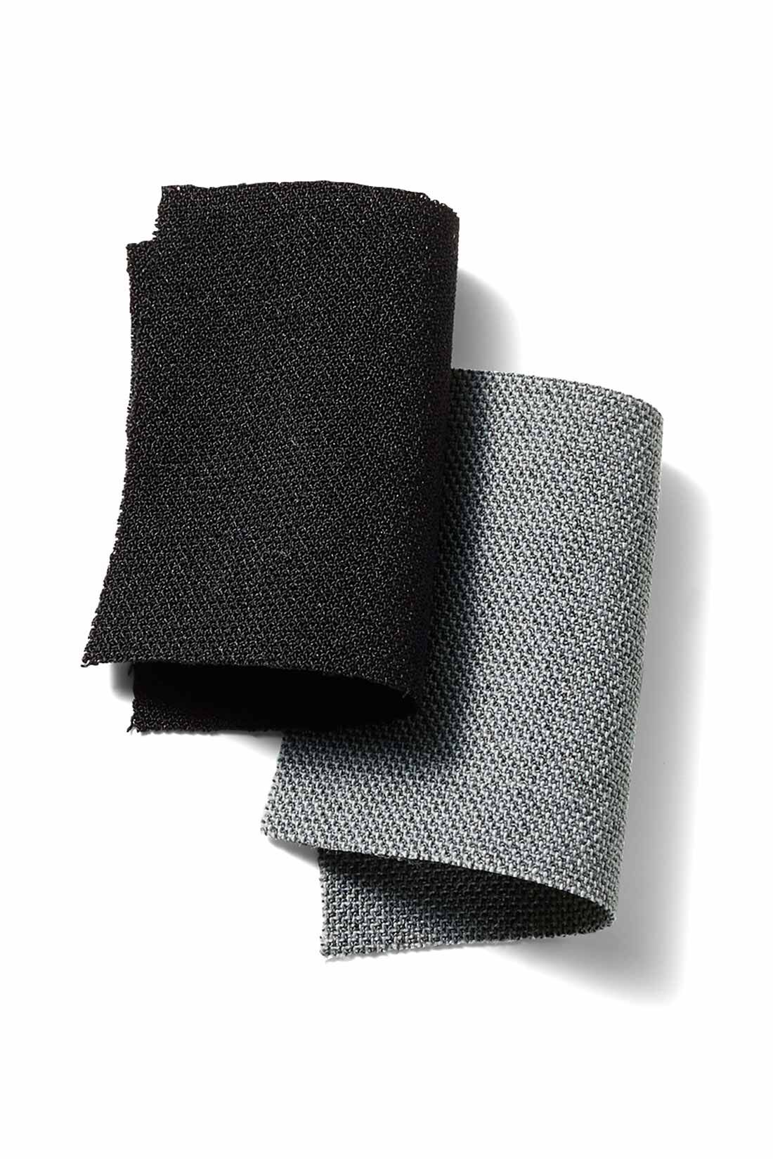 MEDE19F|MEDE19F　ワイドレッグはかまパンツ|薄手で落ち感のある、スーツライクなポリエステル系素材。