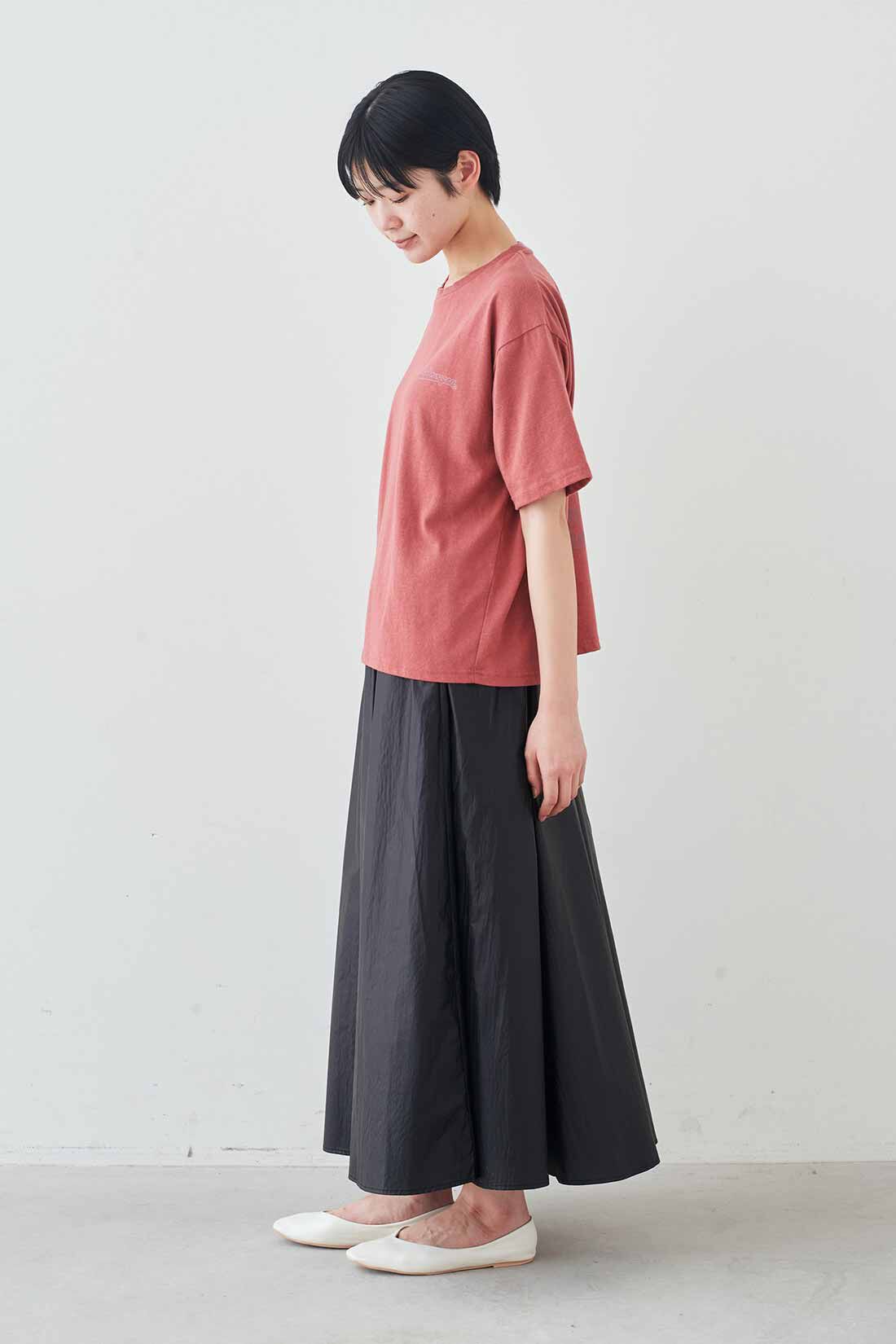 MEDE19F|VOLKSWAGEN for MEDE19F　洗いをかけたくったりTシャツ|モデル身長：163cm　着用サイズ：M
