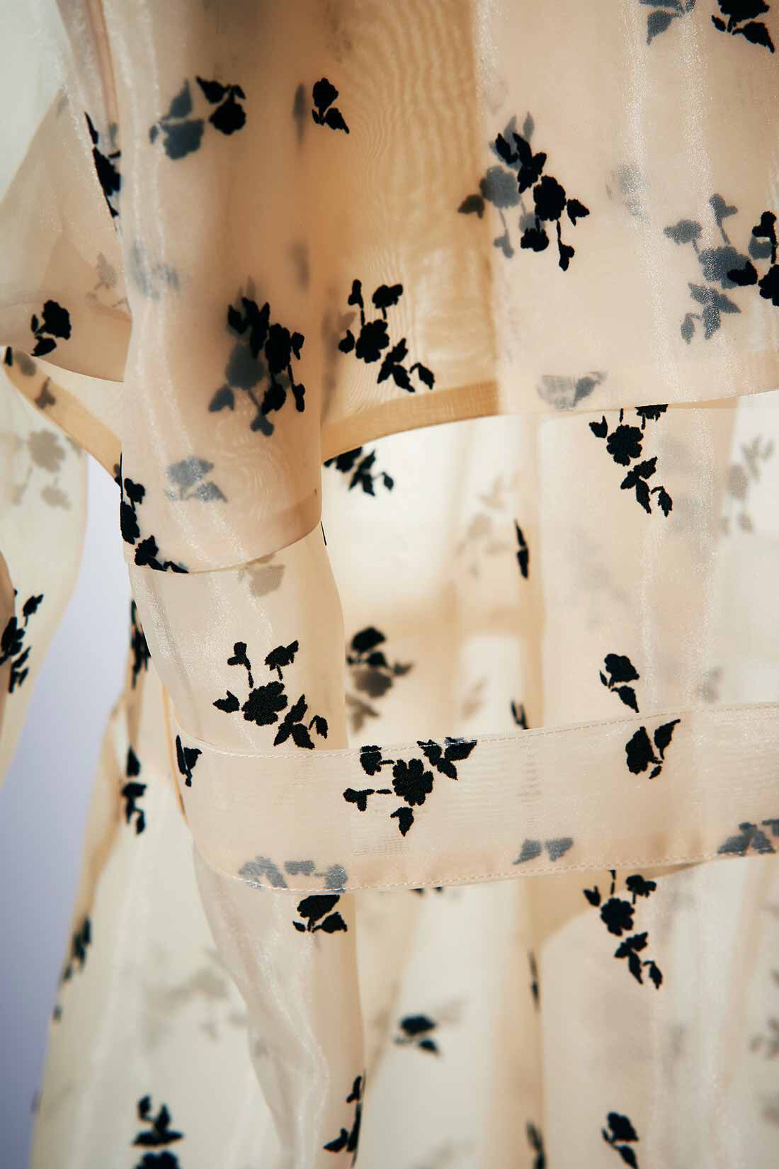 MEDE19F|MEDE19F　Boutique 888さんコラボ オーガンジー素材のフロッキープリントコート〈ベージュ〉