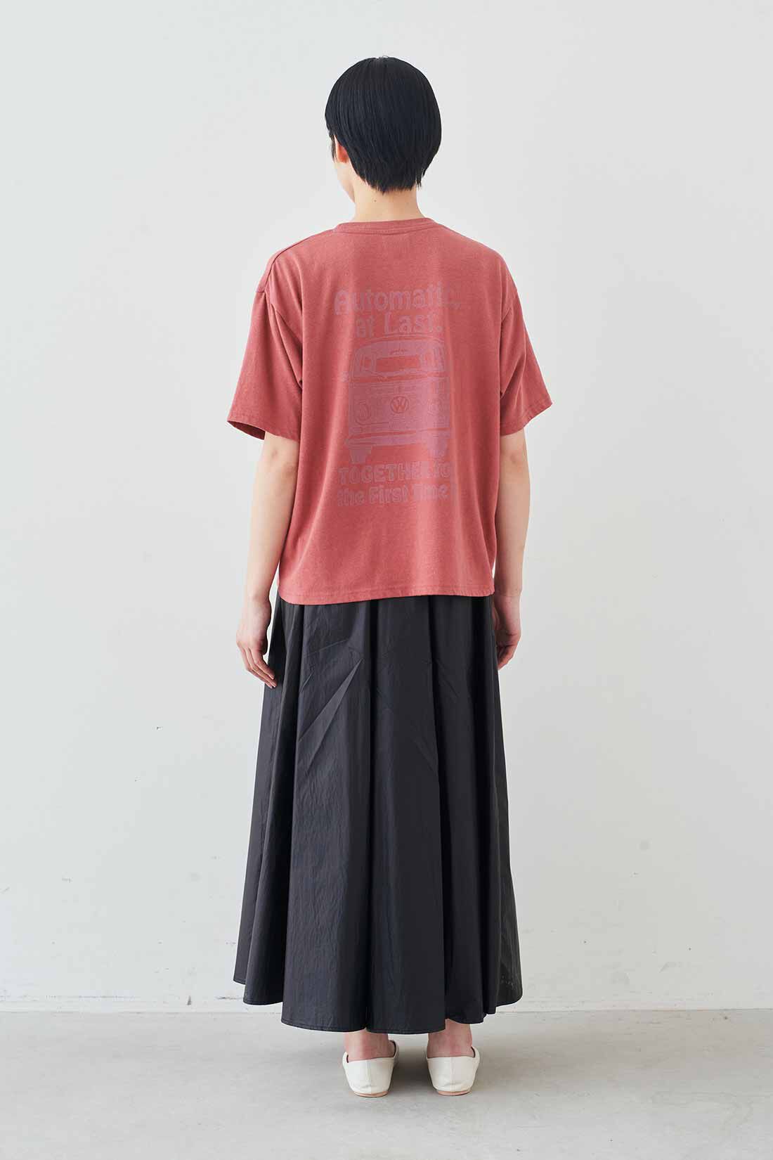 MEDE19F|VOLKSWAGEN for MEDE19F　洗いをかけたくったりTシャツ|モデル身長：163cm　着用サイズ：M