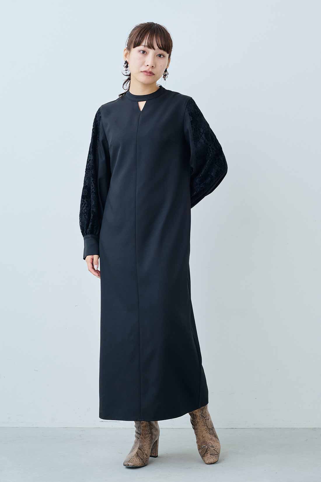 MEDE19F|MEDE19F　後ろ姿にこだわったベロアレース遣いワンピース〈ブラック〉|モデル身長：158cm　着用サイズ：M