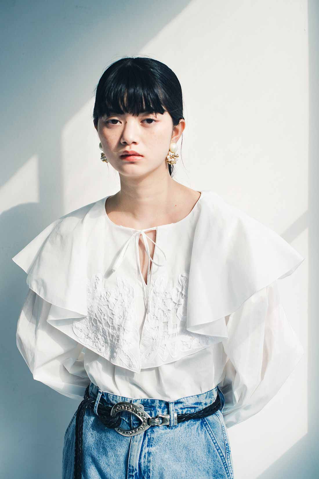 MEDE19F|MEDE19F　Boutique 888さんコラボ バテンレース遣いラッフル衿ブラウス〈オフホワイト〉