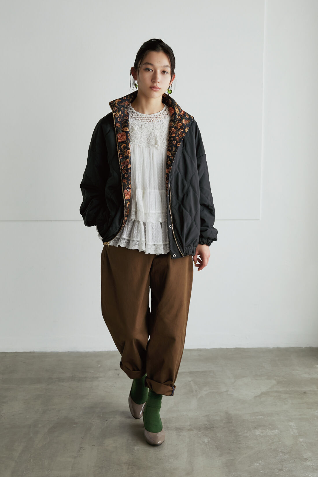 MEDE19F|MEDE19F　ミュルーズモダン〈「ミュルーズ染織美術館」アーカイブコレクション〉リバーシブル中わたブルゾン〈ブラック〉|モデル身長：166cm　着用サイズ：M
