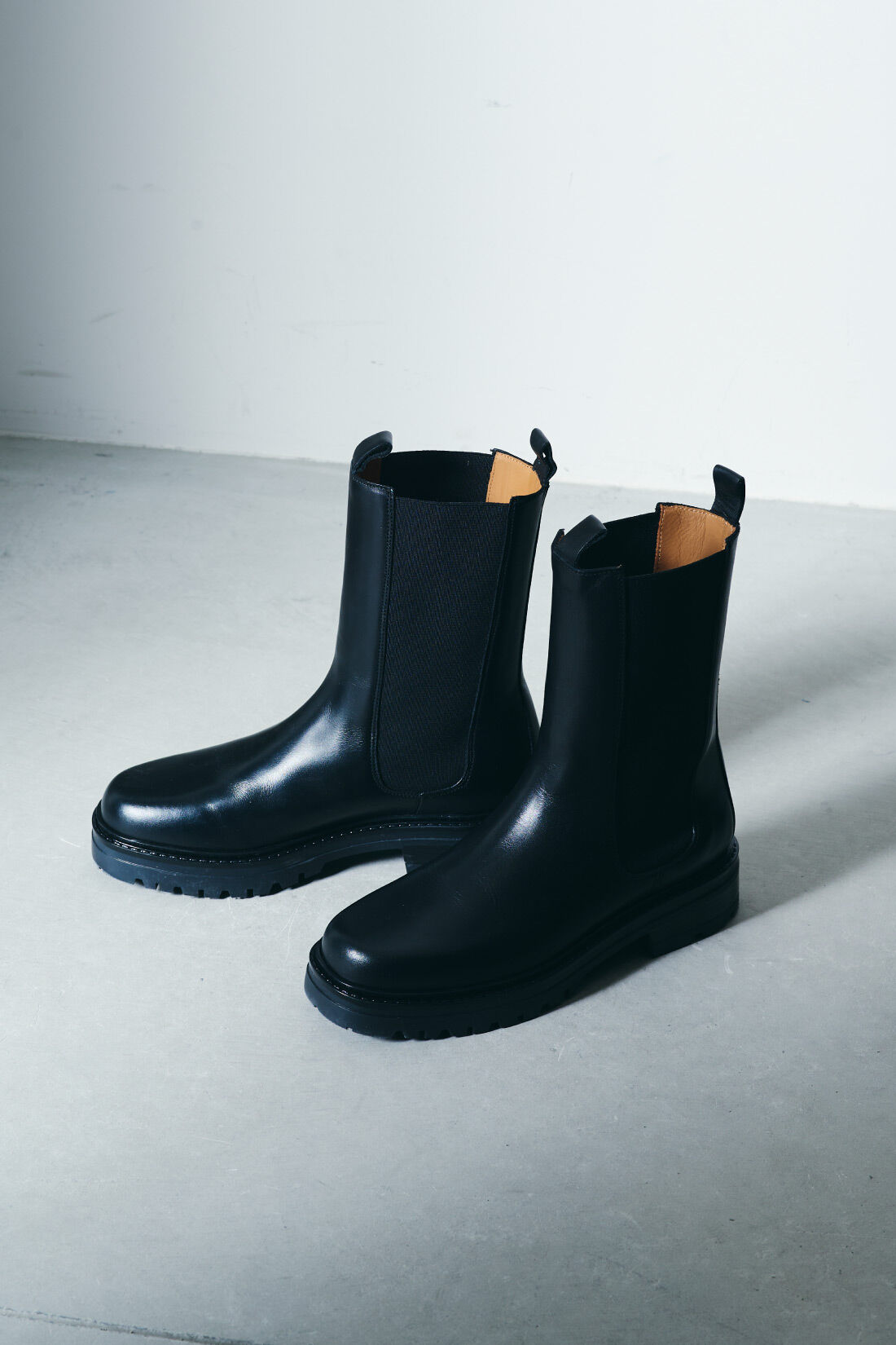 MEDE19F|【WEB限定】MEDE19F 〈SELECT〉　イタリアの職人が作った CORSOROMA サイドゴアミドルブーツ