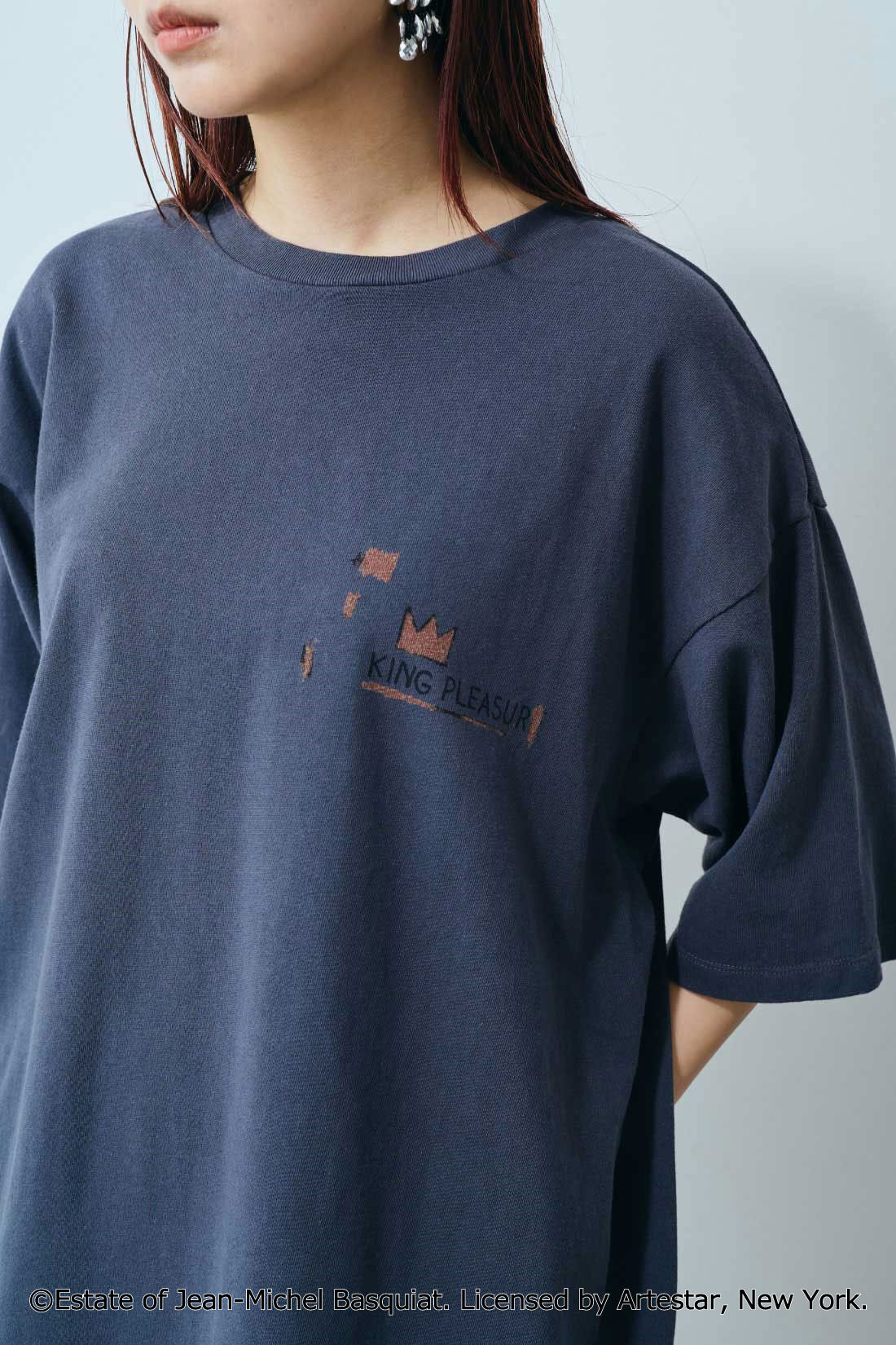 MEDE19F|MEDE19F　ART meets MEDE19F バックプリントＴシャツ〈Jean-Michel Basquiat〉