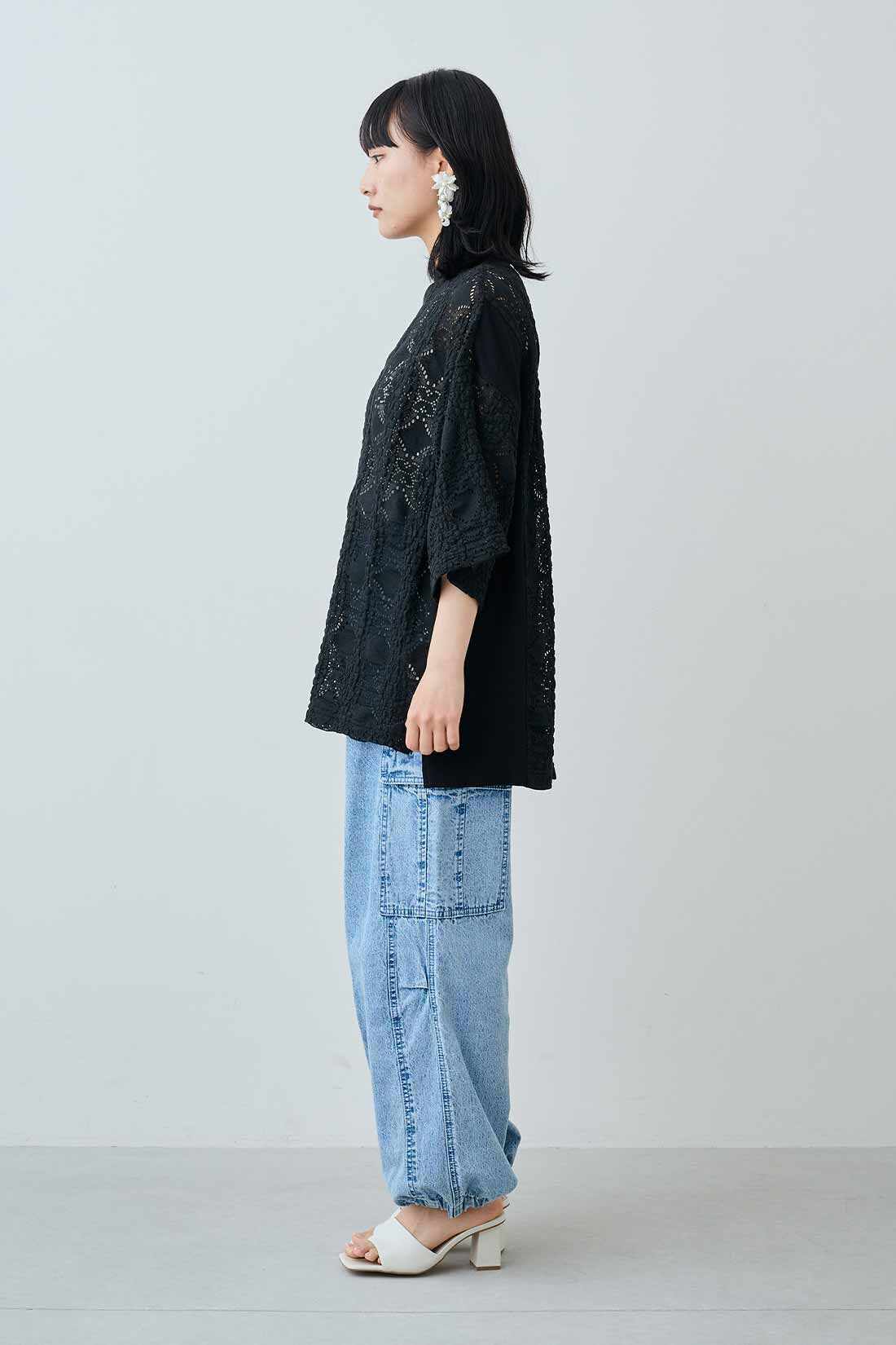 MEDE19F|MEDE19F　ストレッチレースの異素材切り替えTシャツ|モデル身長：158cm　着用サイズ：M