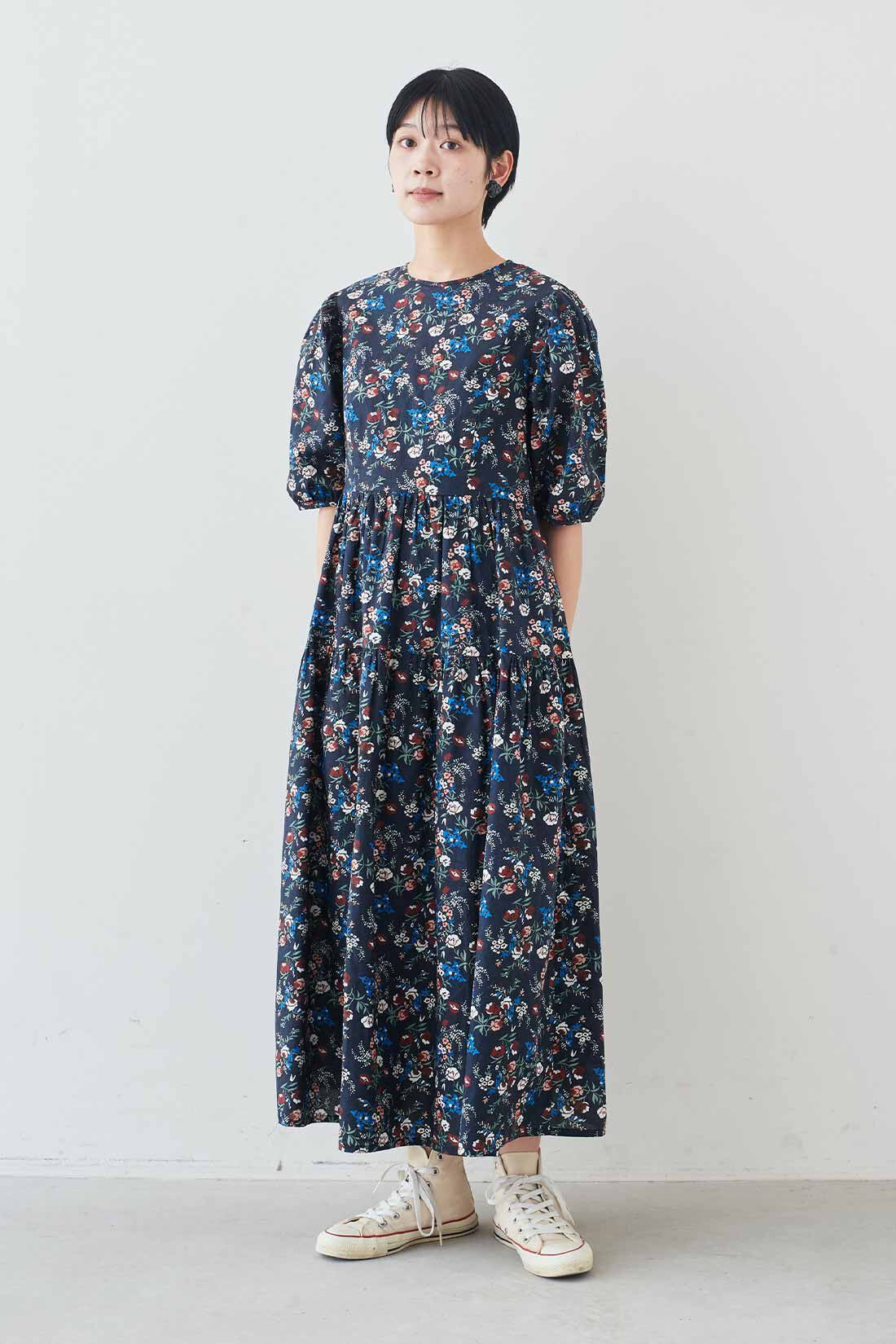 MEDE19F|MEDE19F　ミュルーズモダン〈「ミュルーズ染織美術館」アーカイブコレクション〉プリントパフスリーブワンピース〈ブラック〉|モデル身長：163cm　着用サイズ：M