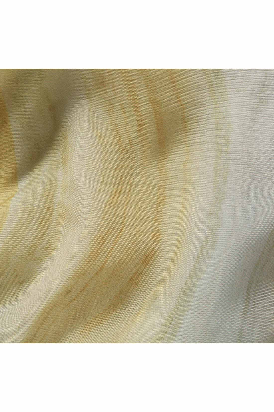 MEDE19F|MEDE19F　裏地にもこだわった 2-wayパフィーブルゾン〈チャコール〉|裏地はオリジナルのマーブル柄プリント素材。