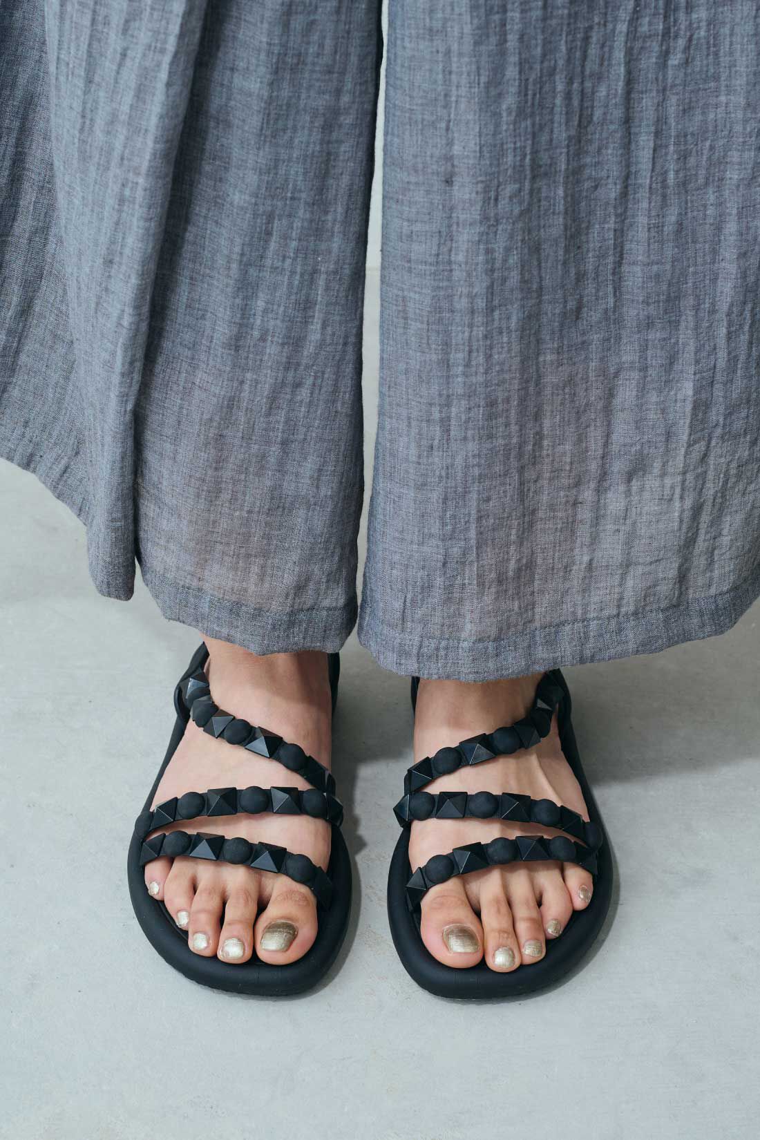 MEDE19F|【MEDE19F SELECT】Ipanema　MEU SOL FLATFORM〈BLACK〉