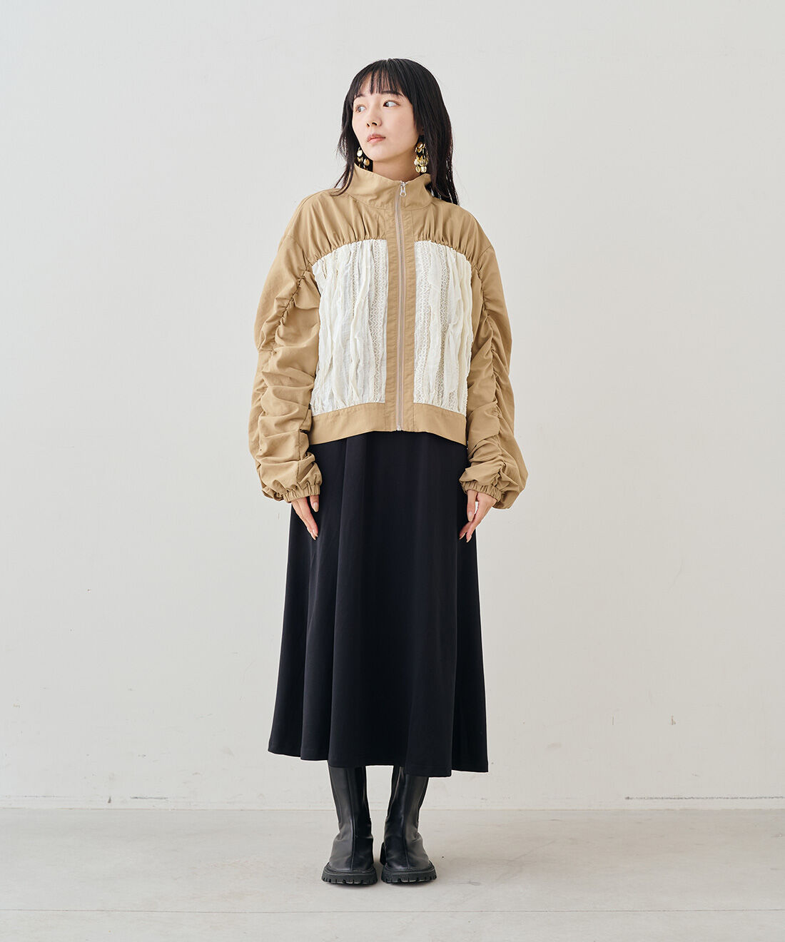 MEDE19F|MEDE19F　異素材遣いギャザーブルゾン〈ベージュ〉|モデル身長：163cm　着用サイズ：M