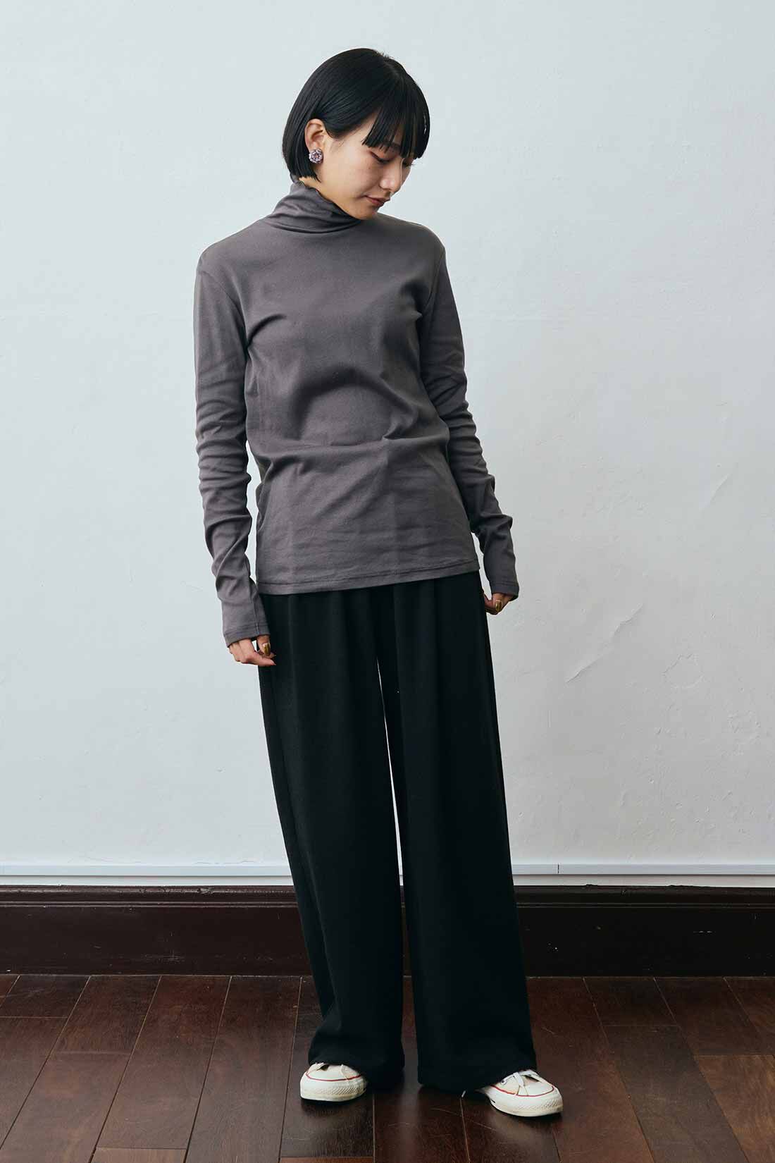 MEDE19F|MEDE19F タック遣いのワイドパンツ|モデル身長：158cm　着用サイズ：M