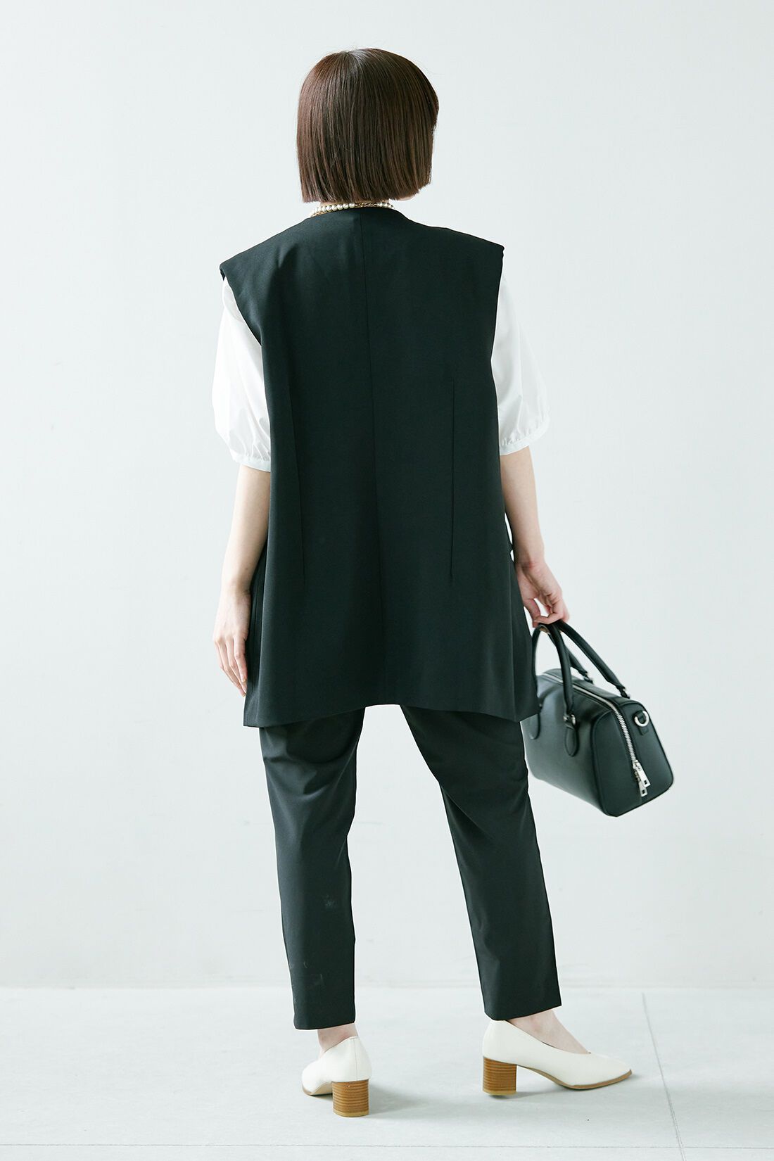 MEDE19F|MEDE19F　高山都さんコラボ スリーブレスジャケット〈ブラック〉|身長：150cm 着用サイズ：MP