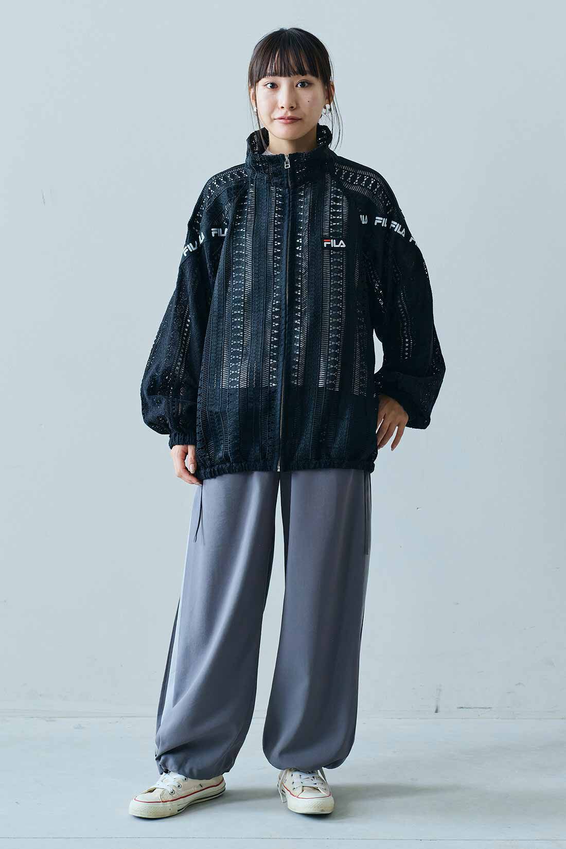 MEDE19F [メデ・ジュウキュウ]|MEDE19F　FILA for MEDE19F 大人も着られる レース素材のトラックブルゾン〈ブラック〉|モデル身長：158cm　着用サイズ：M