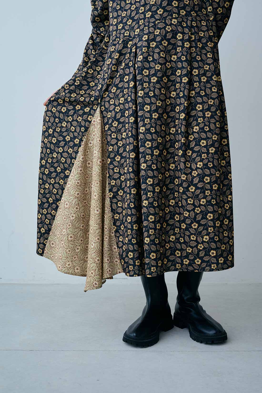 MEDE19F|MEDE19F　〈atelier Morris〉アシメトリーヘムデザインのプリントワンピース〈ネイビー〉