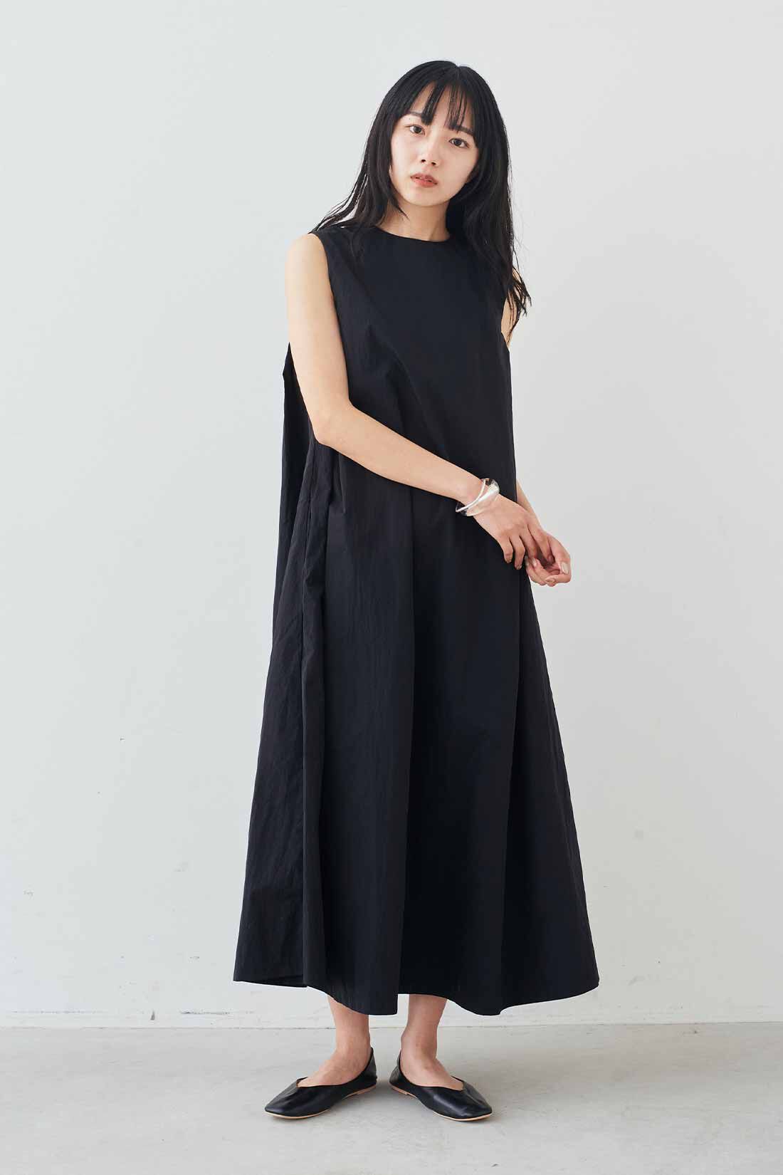 MEDE19F|MEDE19F　高山都さんコラボ 衿付き撥水加工ワンピース|モデル身長：163cm　着用サイズ：M