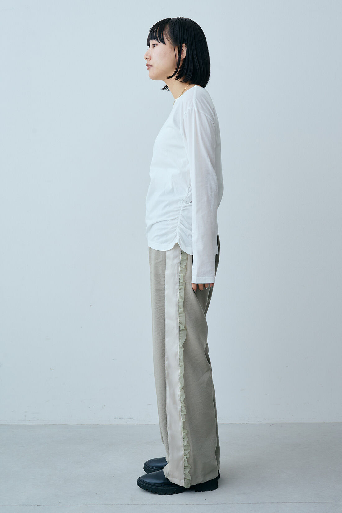 MEDE19F|MEDE19F　繊細な表情の薄手コットンカットソートップスの会|モデル身長：158cm　着用サイズ：M
