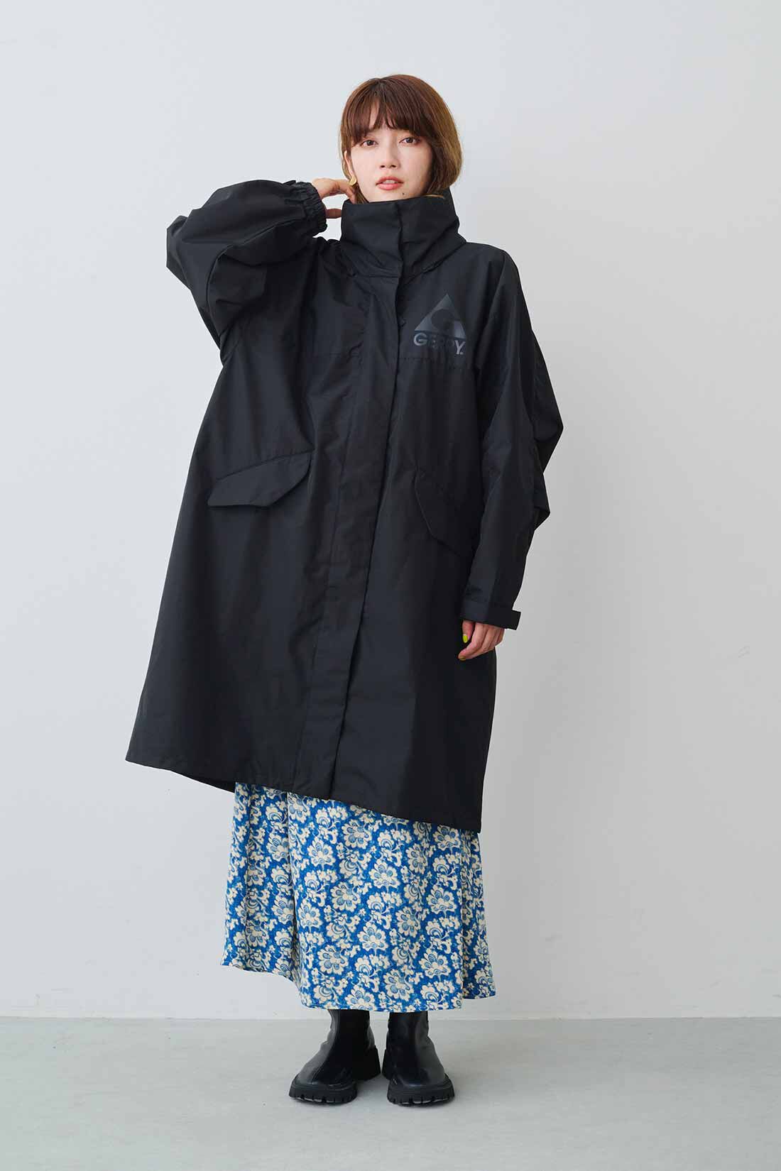 MEDE19F|GERRY（R） for MEDE19F　2レイヤー素材のミリタリーコート〈ブラック〉