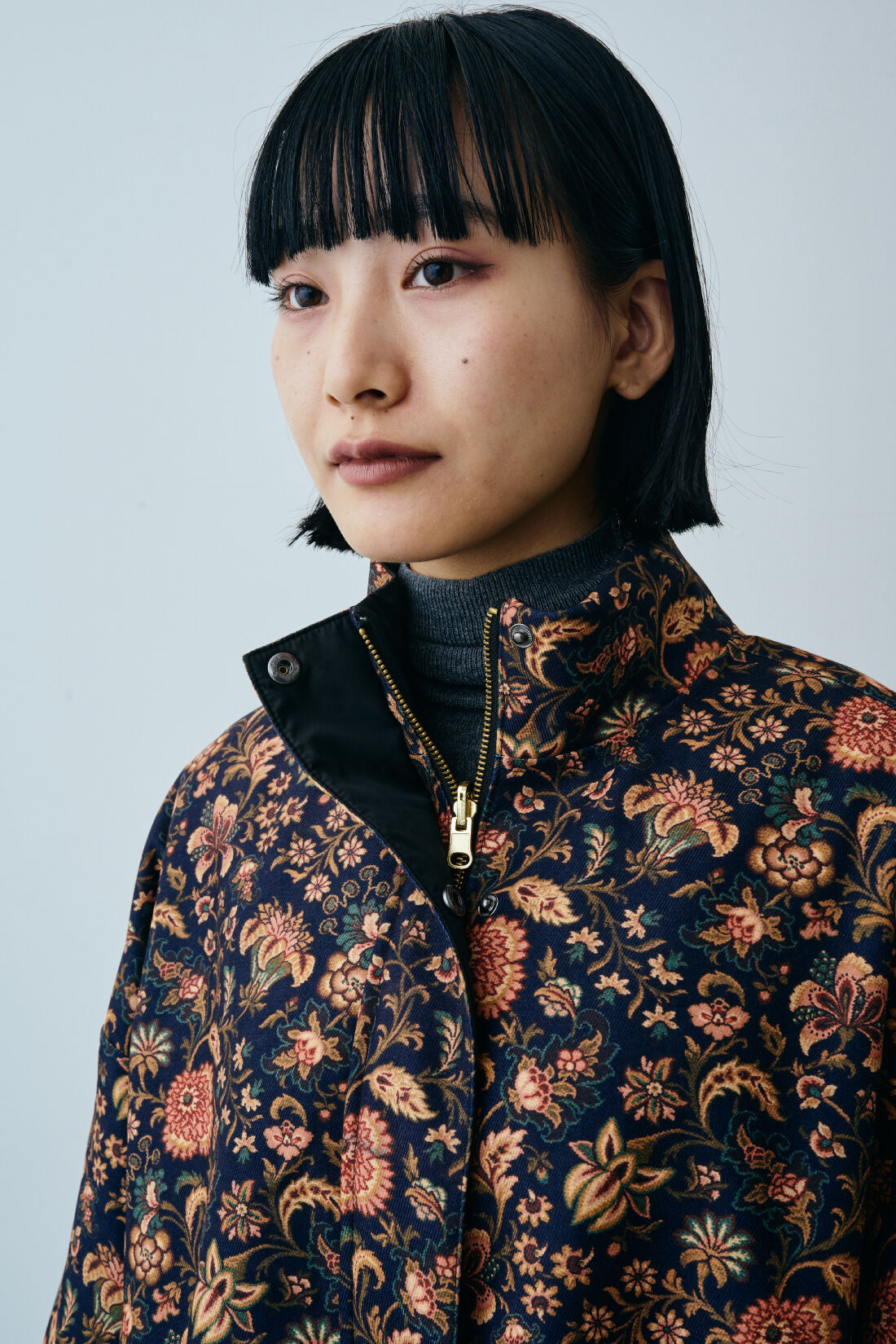 MEDE19F|MEDE19F　ミュルーズモダン〈「ミュルーズ染織美術館」アーカイブコレクション〉リバーシブル中わたブルゾン〈ブラック〉