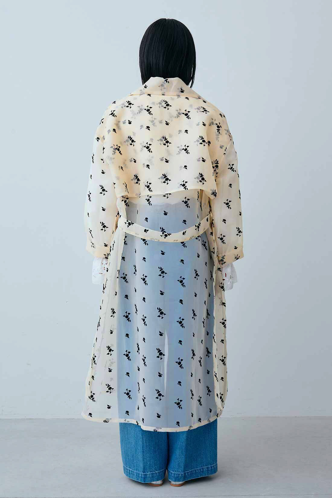 MEDE19F [メデ・ジュウキュウ]|MEDE19F　Boutique 888さんコラボ オーガンジー素材のフロッキープリントコート〈ベージュ〉|モデル身長：158cm　着用サイズ：M