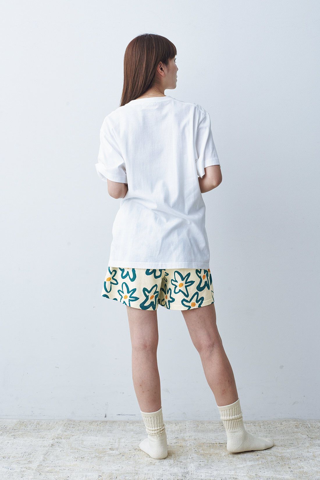 MEDE19F|MEDE19F　夏の花ショートパンツ〈アイボリー〉|モデル身長：168cm　Mサイズ着用
