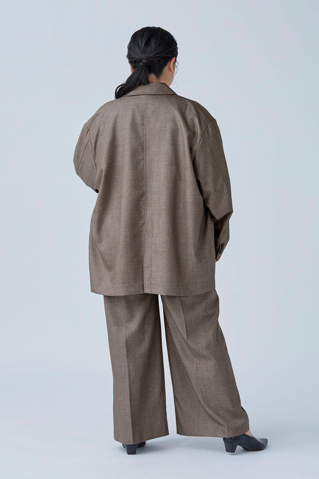 MEDE19F [メデ・ジュウキュウ]|MEDE19F　シャークスキンのリラックスダブルジャケット〈グレーベージュ〉