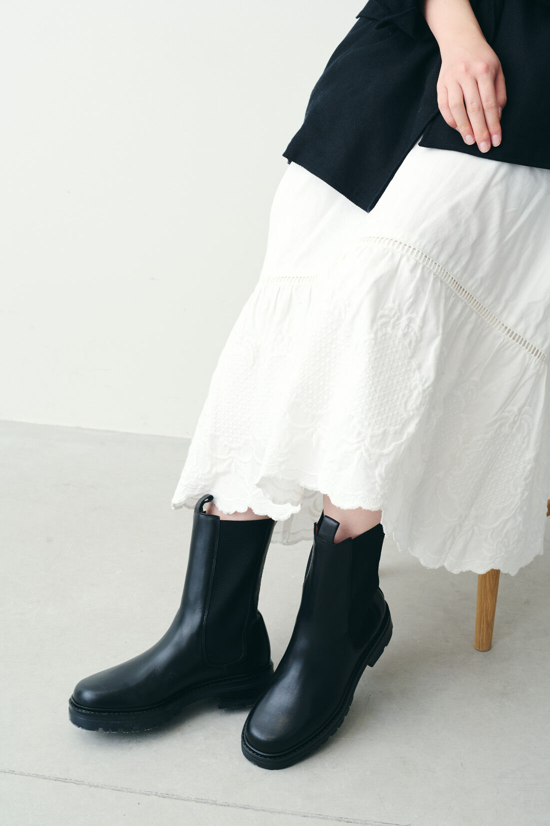 MEDE19F|【WEB限定】MEDE19F 〈SELECT〉　イタリアの職人が作った CORSOROMA サイドゴアミドルブーツ