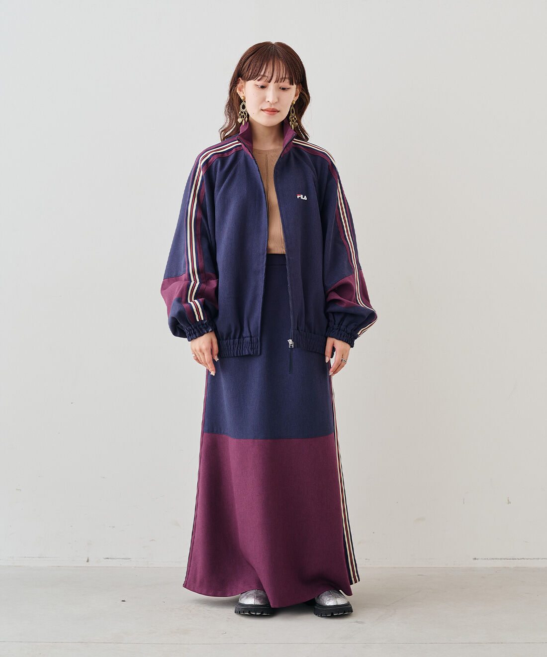 MEDE19F|FILAトラックブルゾン〈ネイビー×バーガンディ〉とコットンランダム リブトップスの会とケミカル加工　ワッフルトップスの会のコーディネート