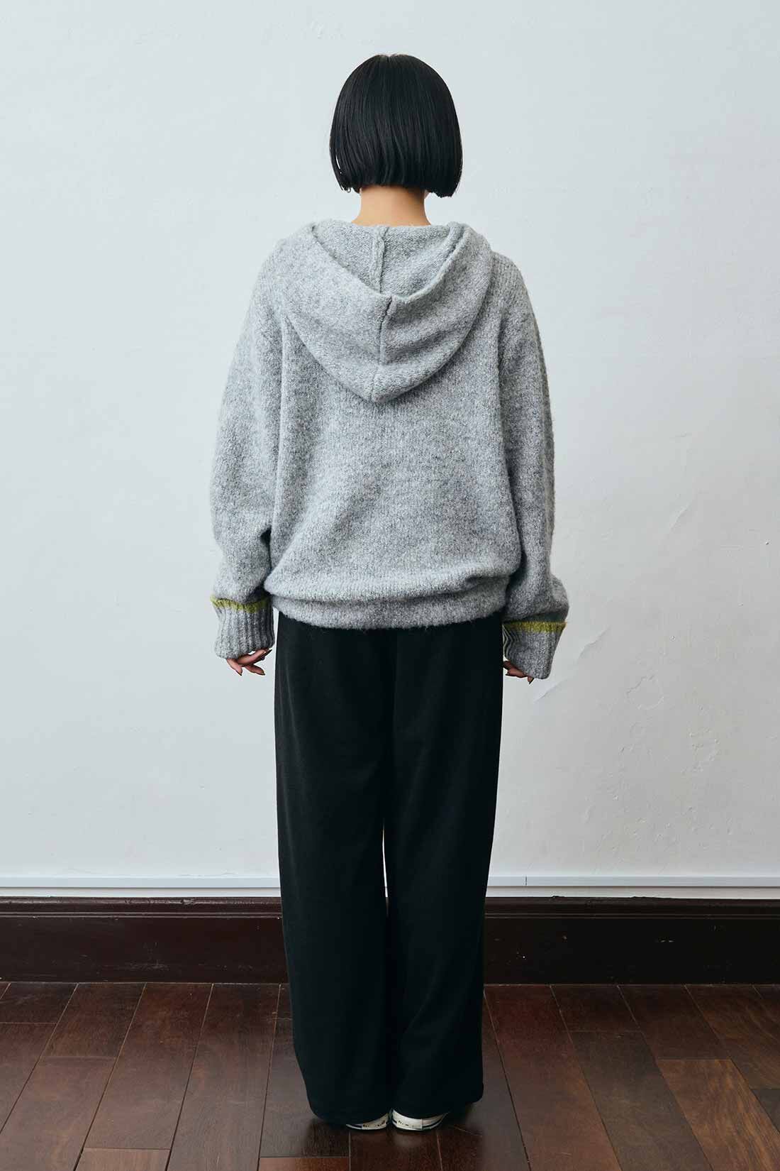 MEDE19F|MEDE19F　ミックスニットフーディー〈杢グレー〉|モデル身長：158cm　着用サイズ：M