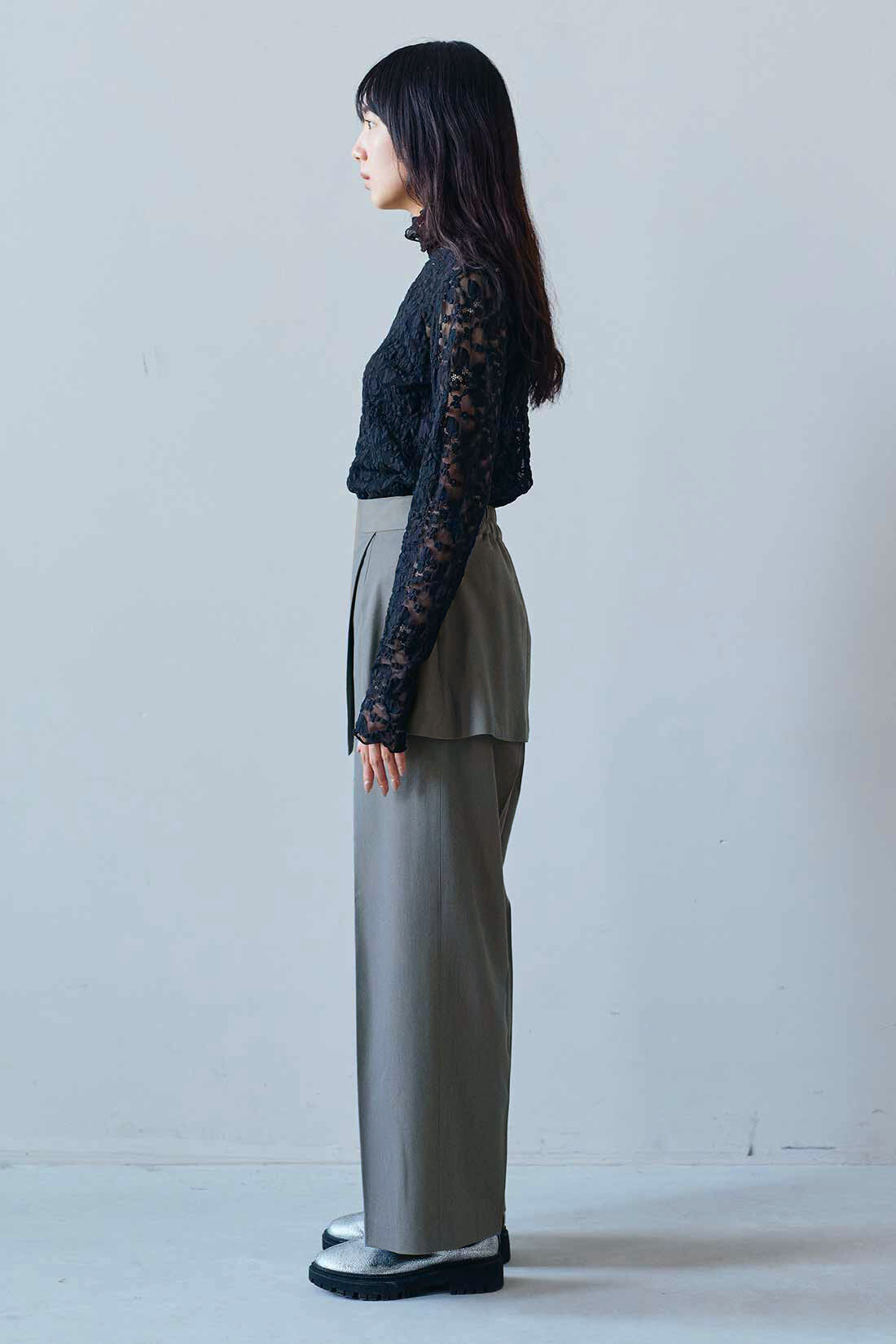 MEDE19F|MEDE19F　ラップスカート付きパンツ〈グレー〉|モデル身長：163cm　着用サイズ：M