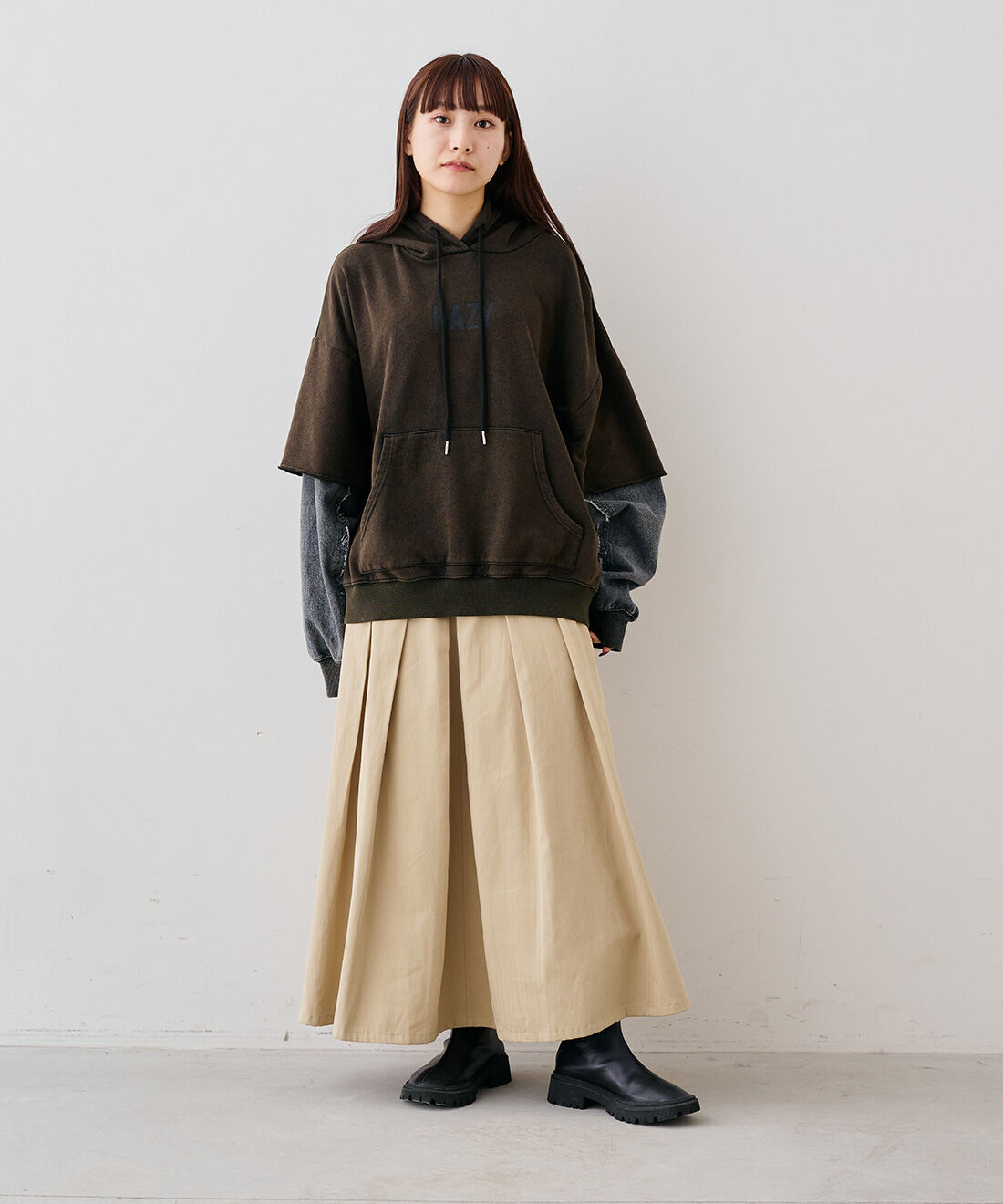 MEDE19F [メデ・ジュウキュウ]|デニムコンビフーディー〈ブラック〉のコーディネート