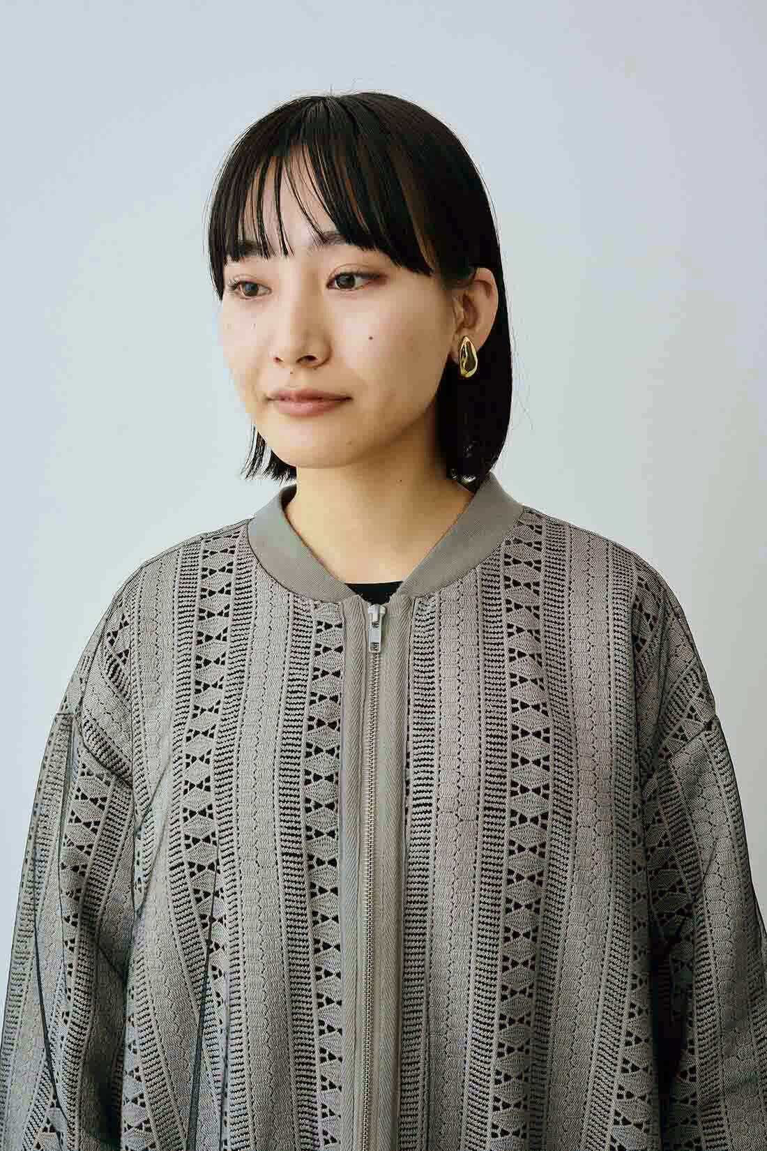 MEDE19F|MEDE19F　チュールとレースを重ね合わせたジップブルゾン〈グレー〉