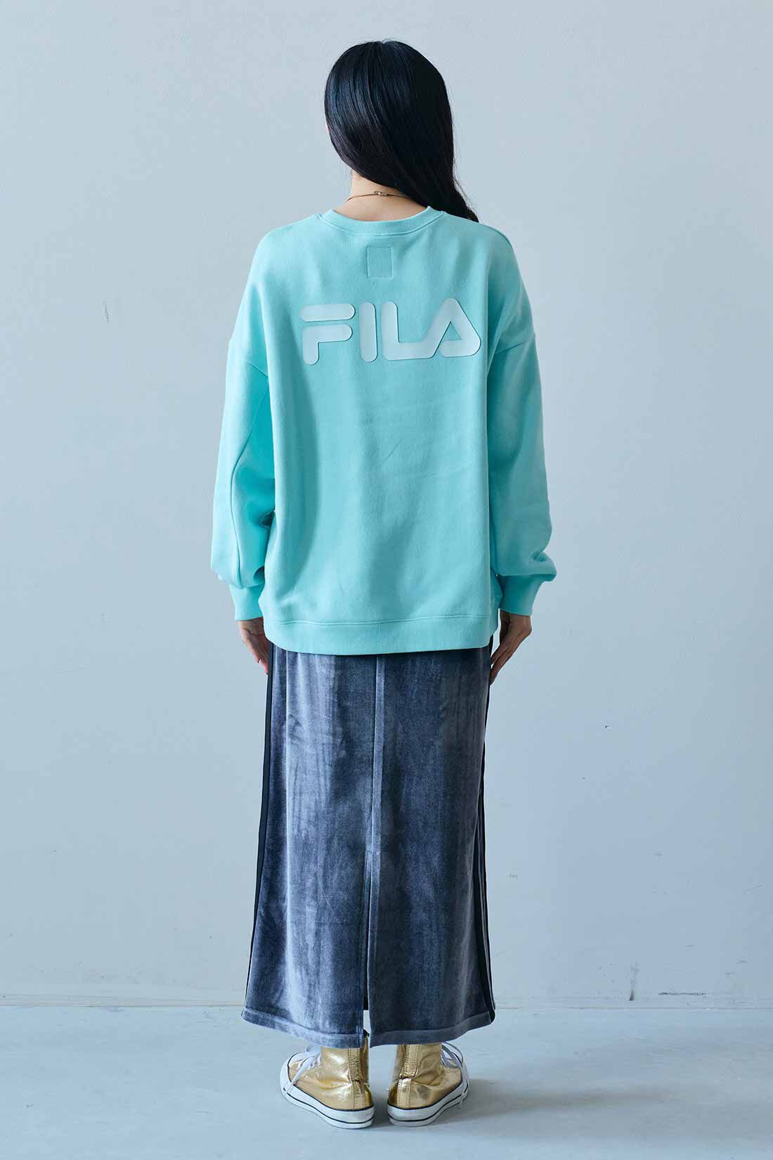MEDE19F|MEDE19F　FILA for MEDE19F 大人も着られる プリントロゴスウェット|モデル身長：163cm　着用サイズ：M