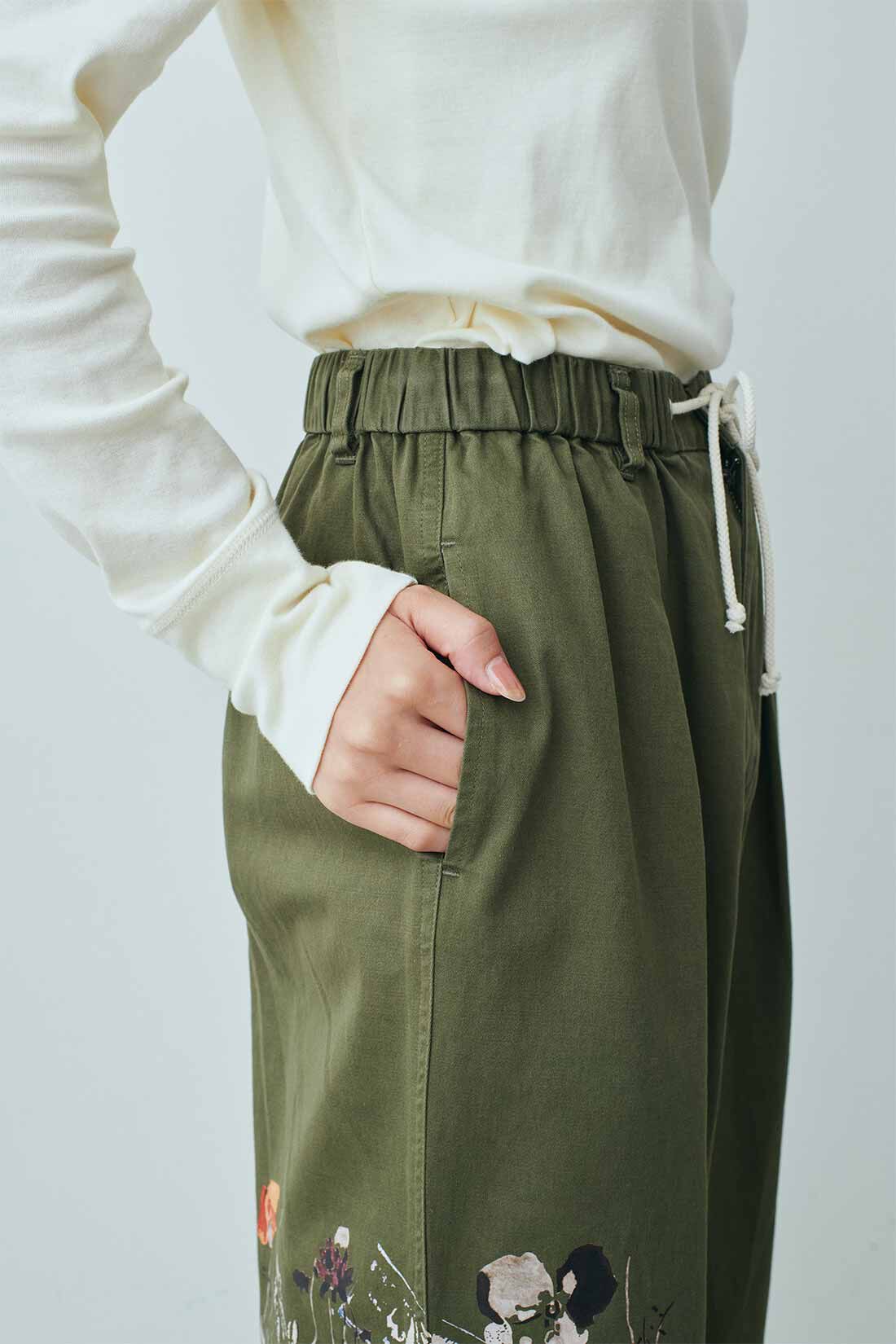 MEDE19F|MEDE19F　ミュルーズモダン〈「ミュルーズ染織美術館」アーカイブコレクション〉フラワーモチーフプリントパンツ〈カーキ〉