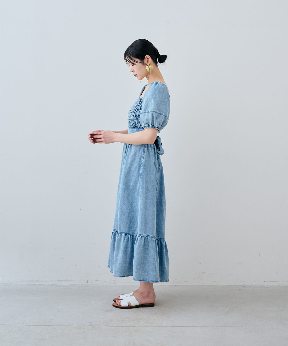 MEDE19F|EDER SHOES 1398 BIANCO / 13とヴィンテージトライアングルイヤリングのコーディネート|163cm　size：M