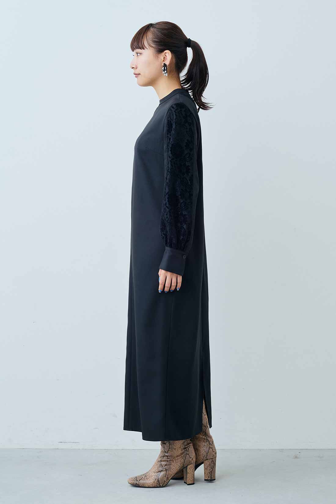 MEDE19F|MEDE19F　後ろ姿にこだわったベロアレース遣いワンピース〈ブラック〉|モデル身長：158cm　着用サイズ：M