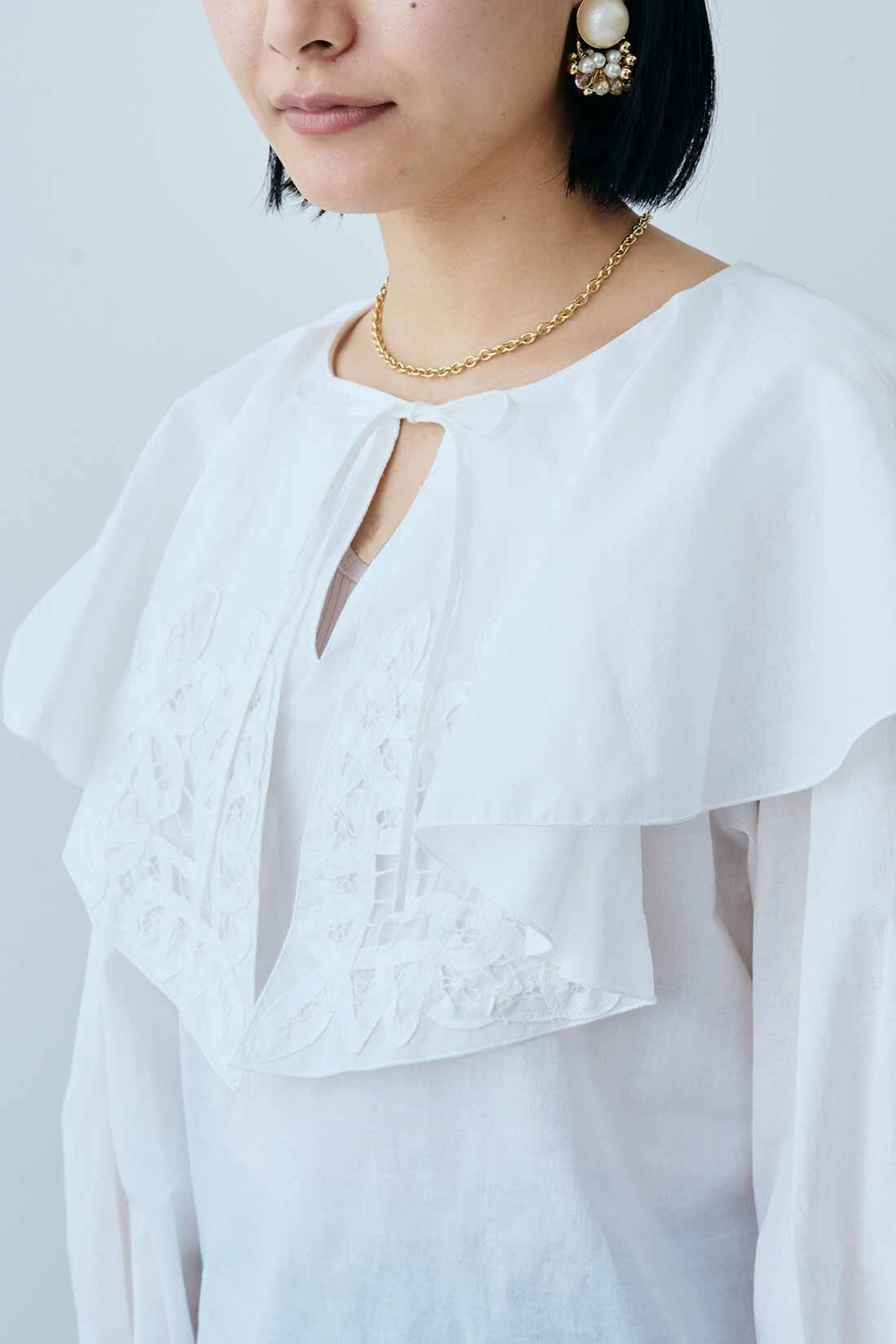 MEDE19F|MEDE19F　Boutique 888さんコラボ バテンレース遣いラッフル衿ブラウス〈オフホワイト〉