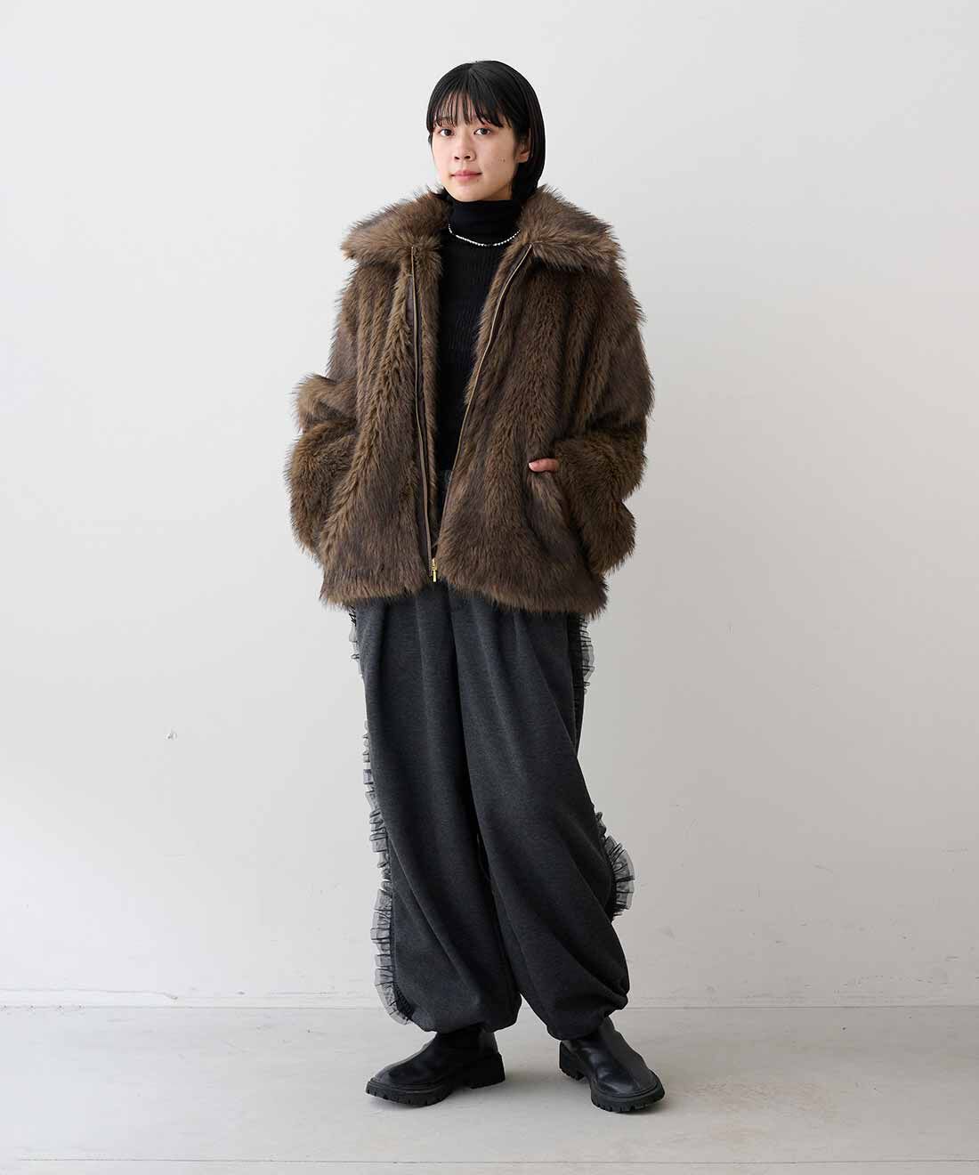MEDE19F|MEDE19F　サイドラインフリルエアロゲルカットソーパンツ|モデル身長：163cm　着用サイズ：M