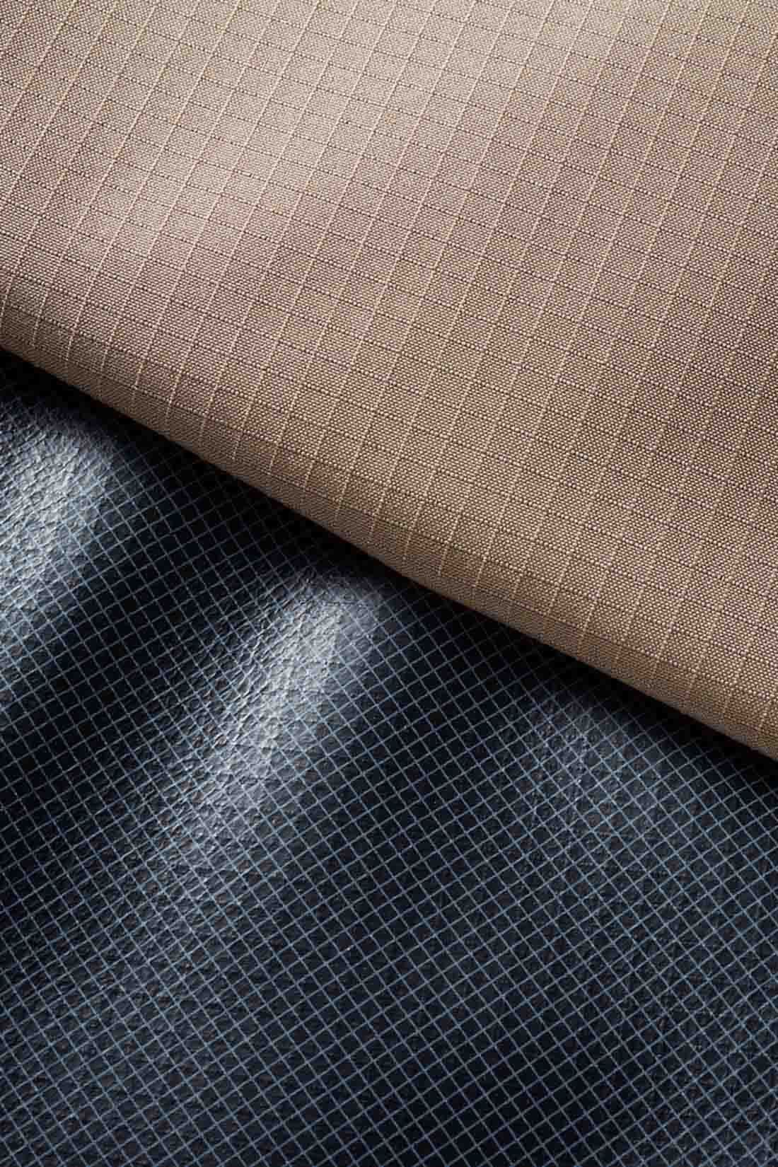 MEDE19F|MEDE19F　GERRY（R） for MEDE19F ベストにもなる撥水ミリタリーブルゾン〈グレージュ〉|二層の生地に、さらにコーティングをほどこした「2.5レイヤー」の素材は、防水性も軽さも備えて本格的。