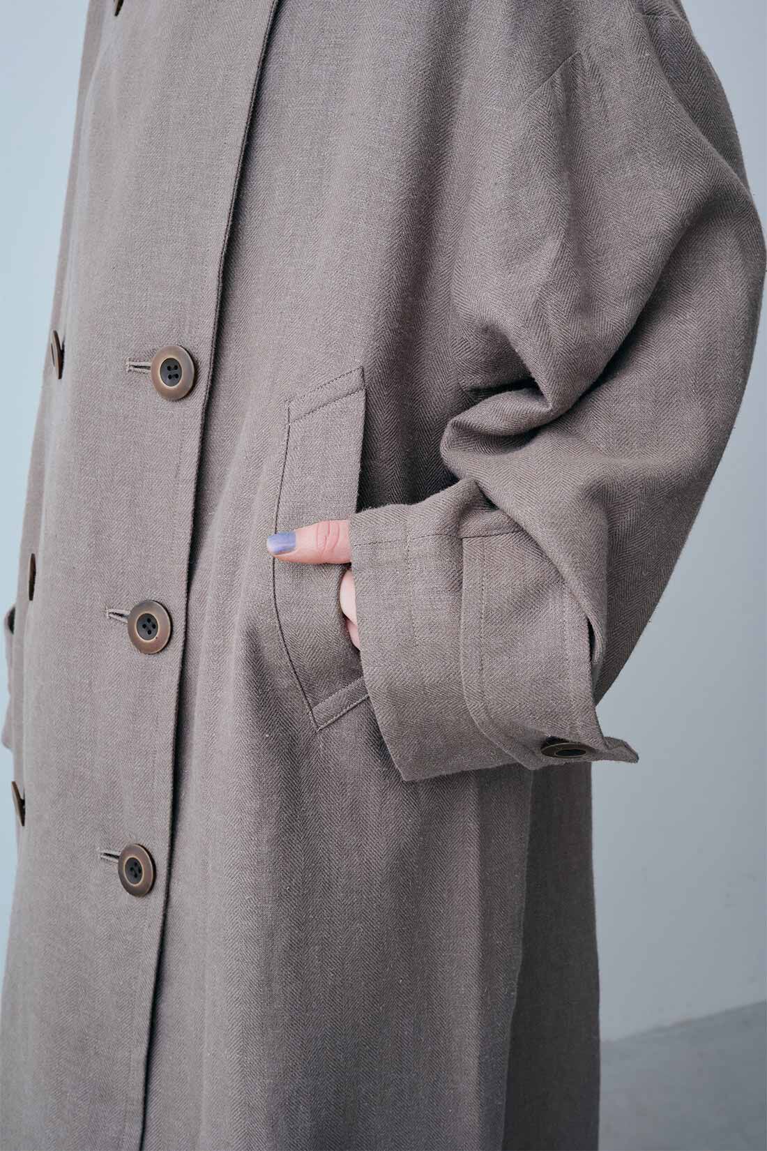 MEDE19F|MEDE19F　風合いのあるリネン混素材でつくったミリタリーコート〈グレージュ〉