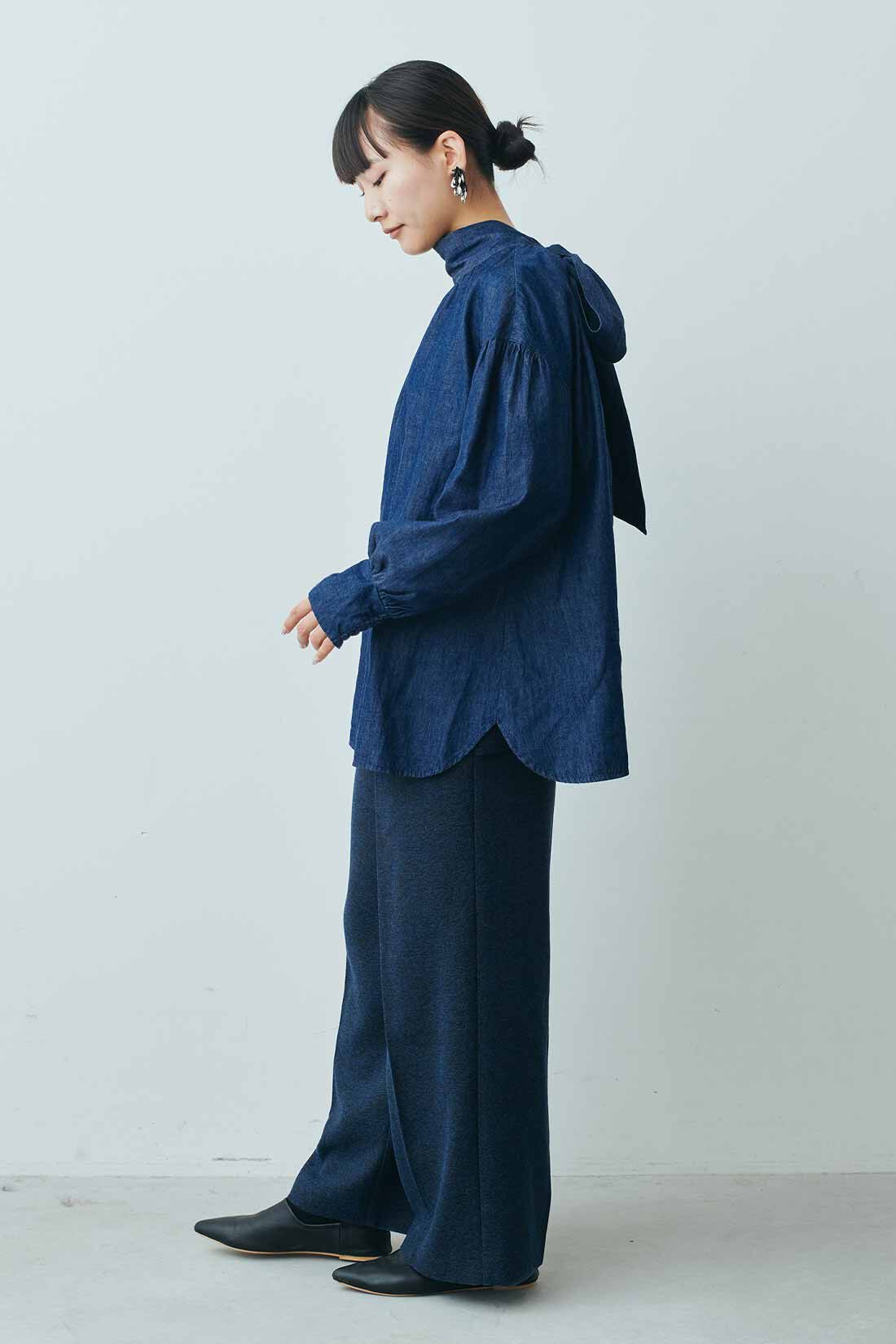 MEDE19F|MEDE19F　前後2ウェイデニムボウタイブラウス〈ブルー〉|モデル身長：158cm　着用サイズ：M