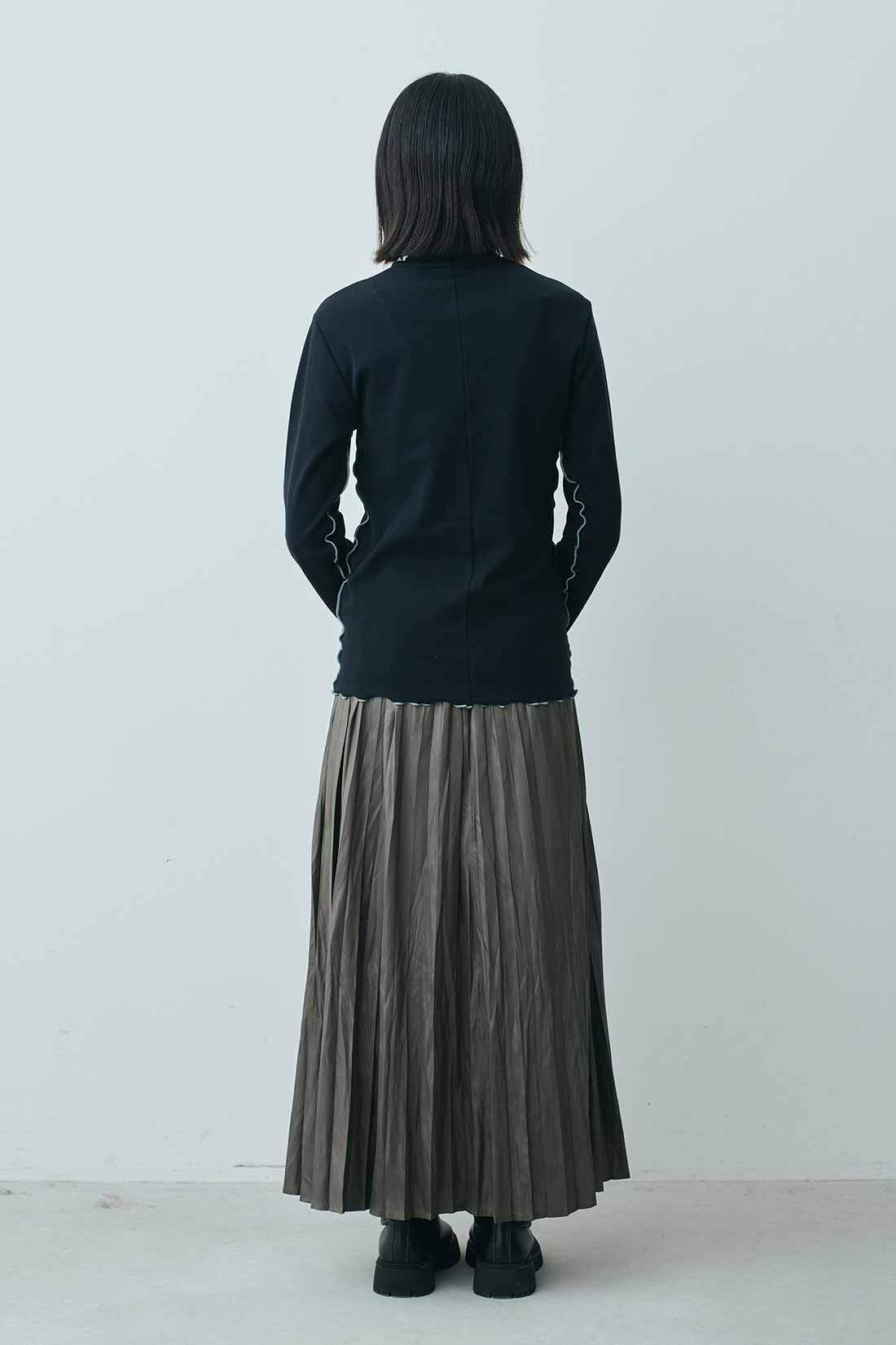 MEDE19F|MEDE19F　吸湿発熱コットントップスの会|モデル身長：163cm　着用サイズ：M